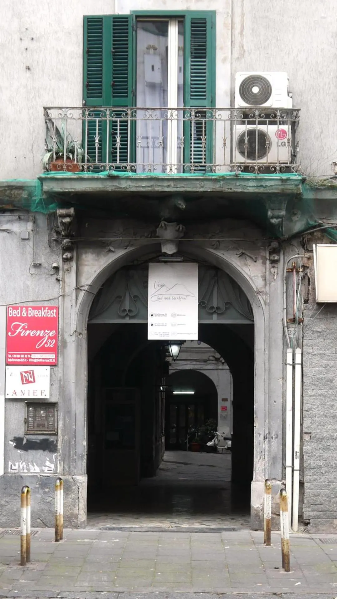 Property building in Firenze32