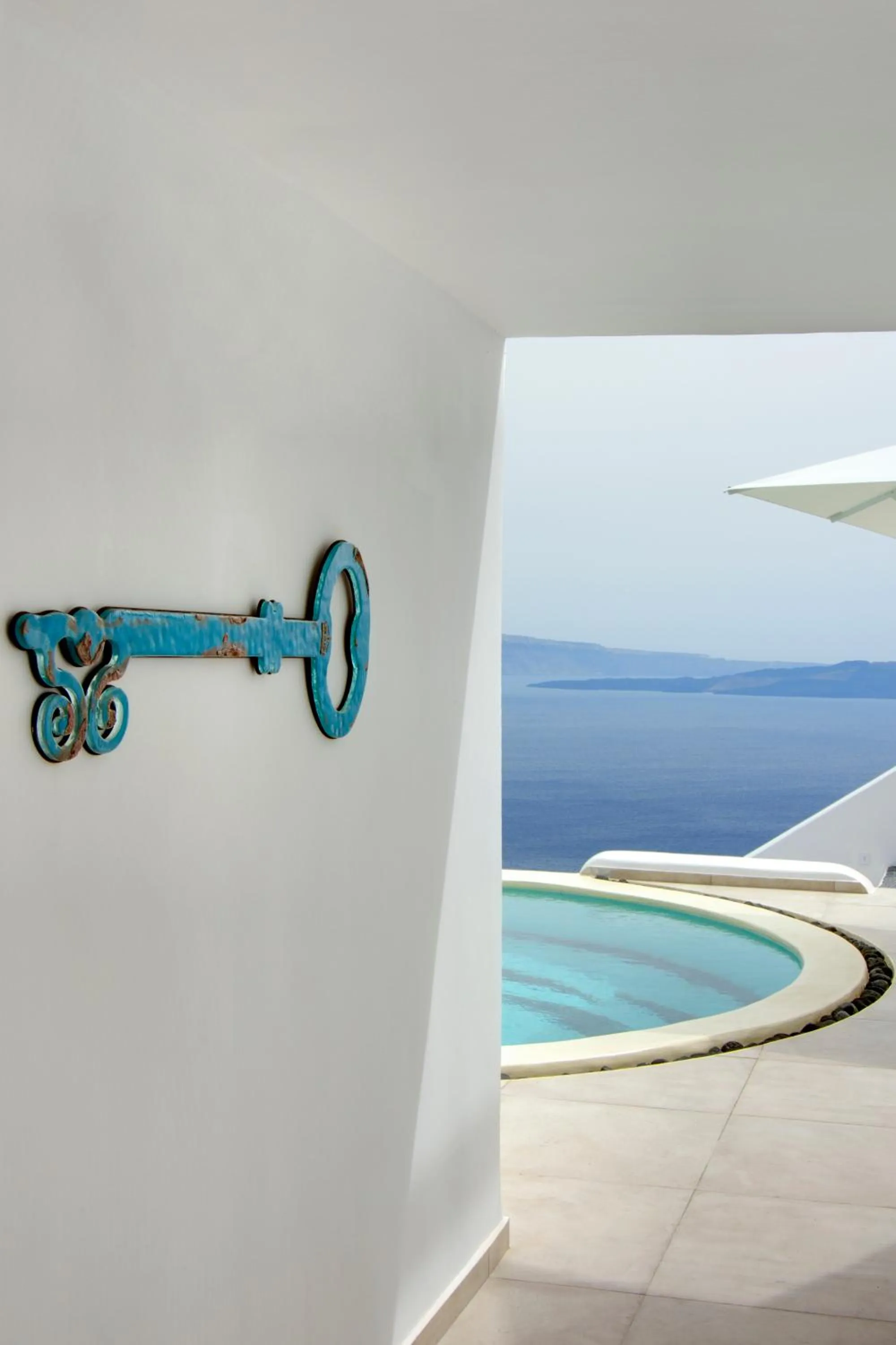 Swimming pool in Santorini Secret Premium