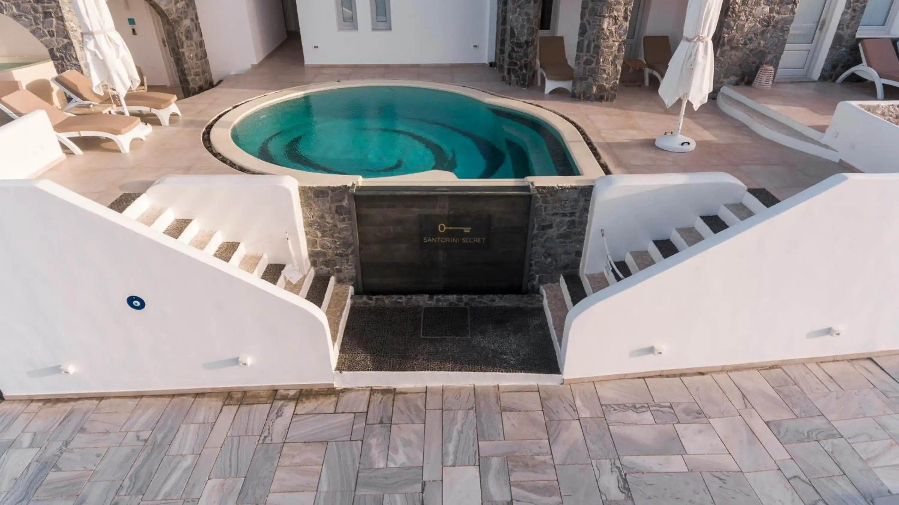 Facade/entrance in Santorini Secret Premium Facade/entrance in Santorini Secret Premium