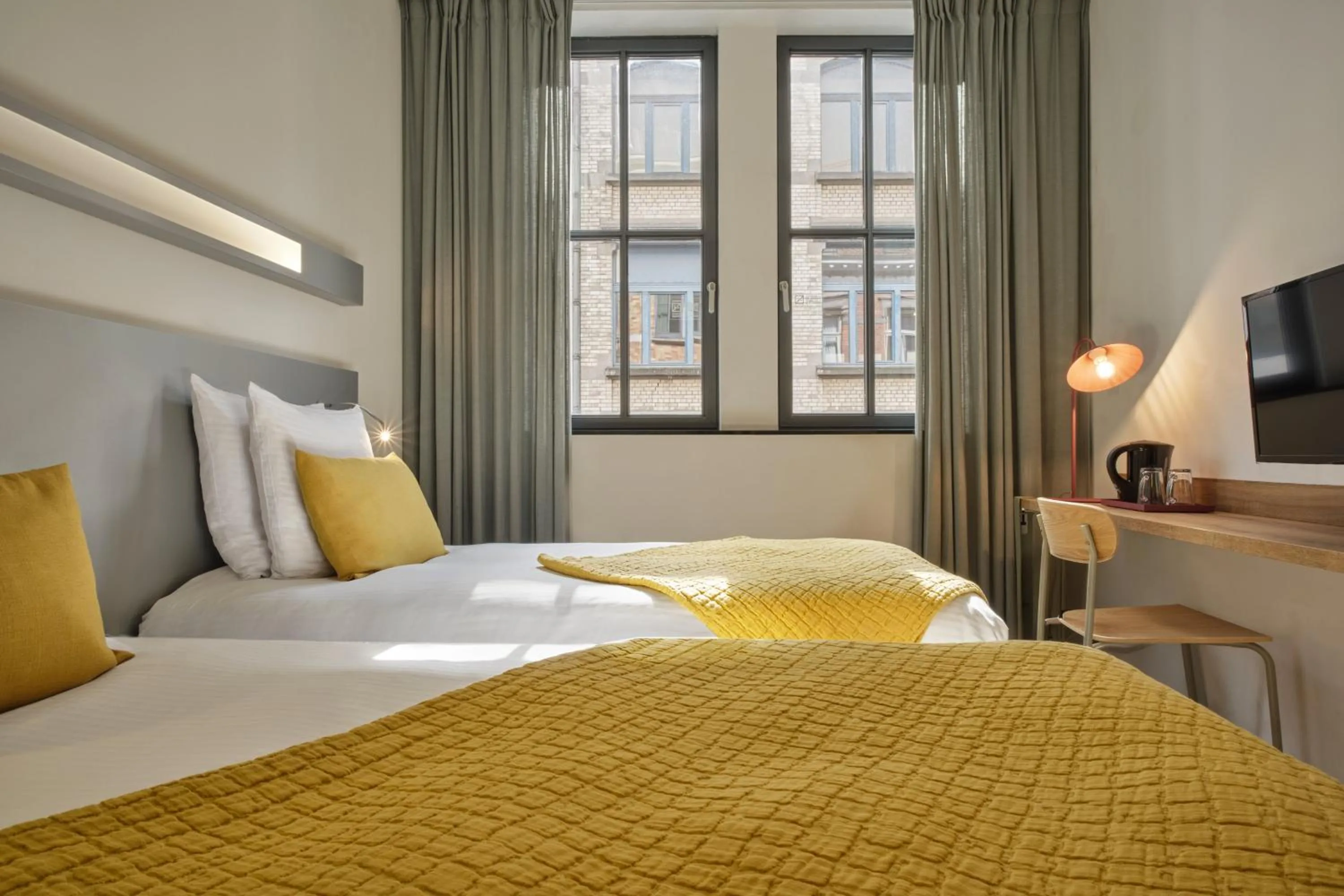 Bedroom, Bed in Hôtel Aqua by HappyCulture