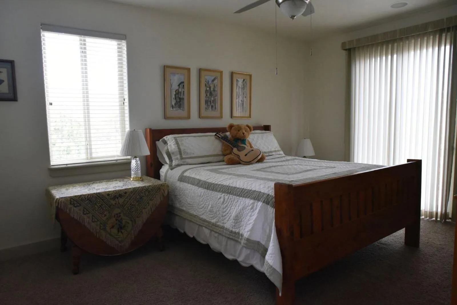 Bed in Harmony Belle at Kolob Canyon