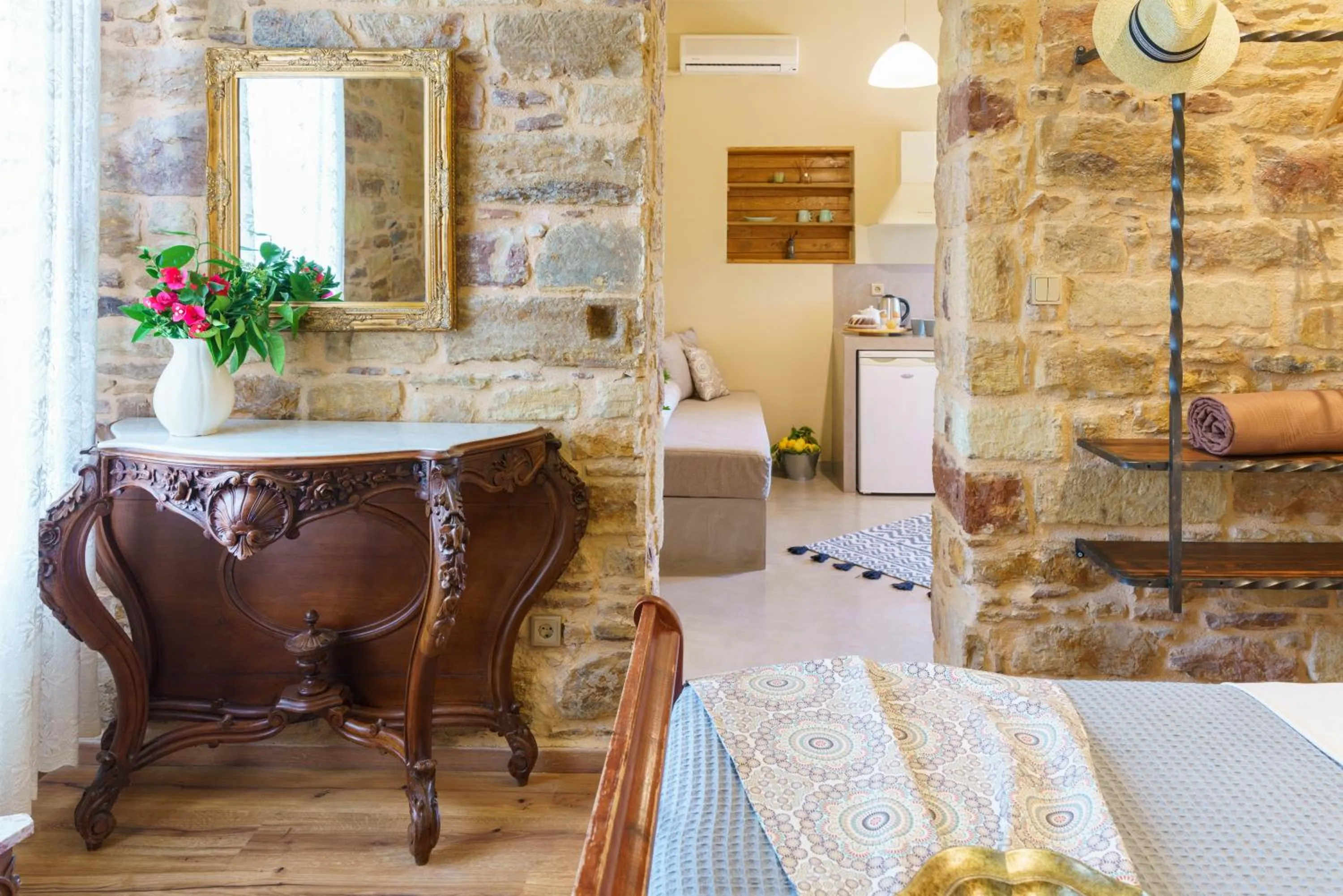 Living room in Voulamandis House