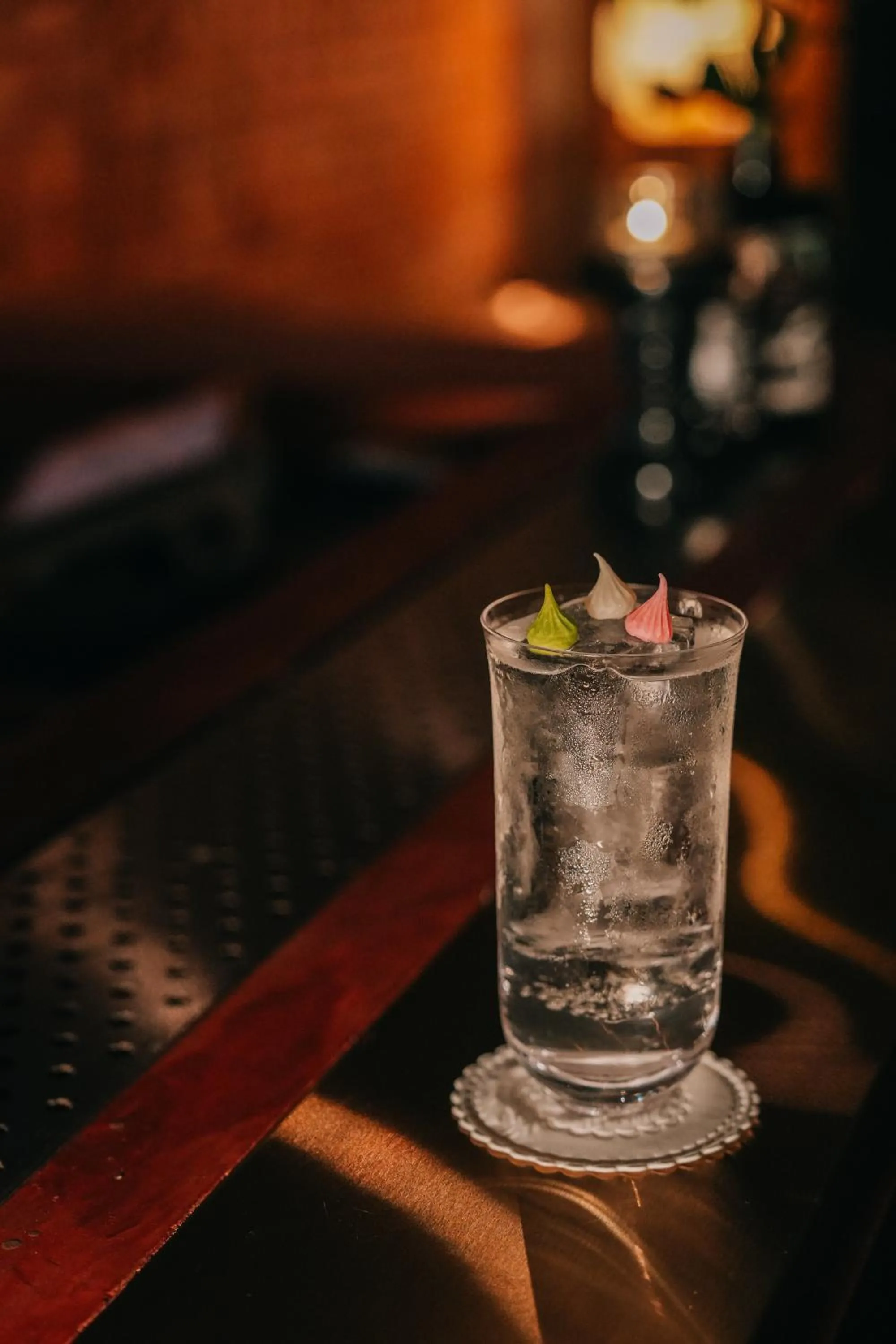 Alcoholic drinks in THEE Kashatharn by TH District