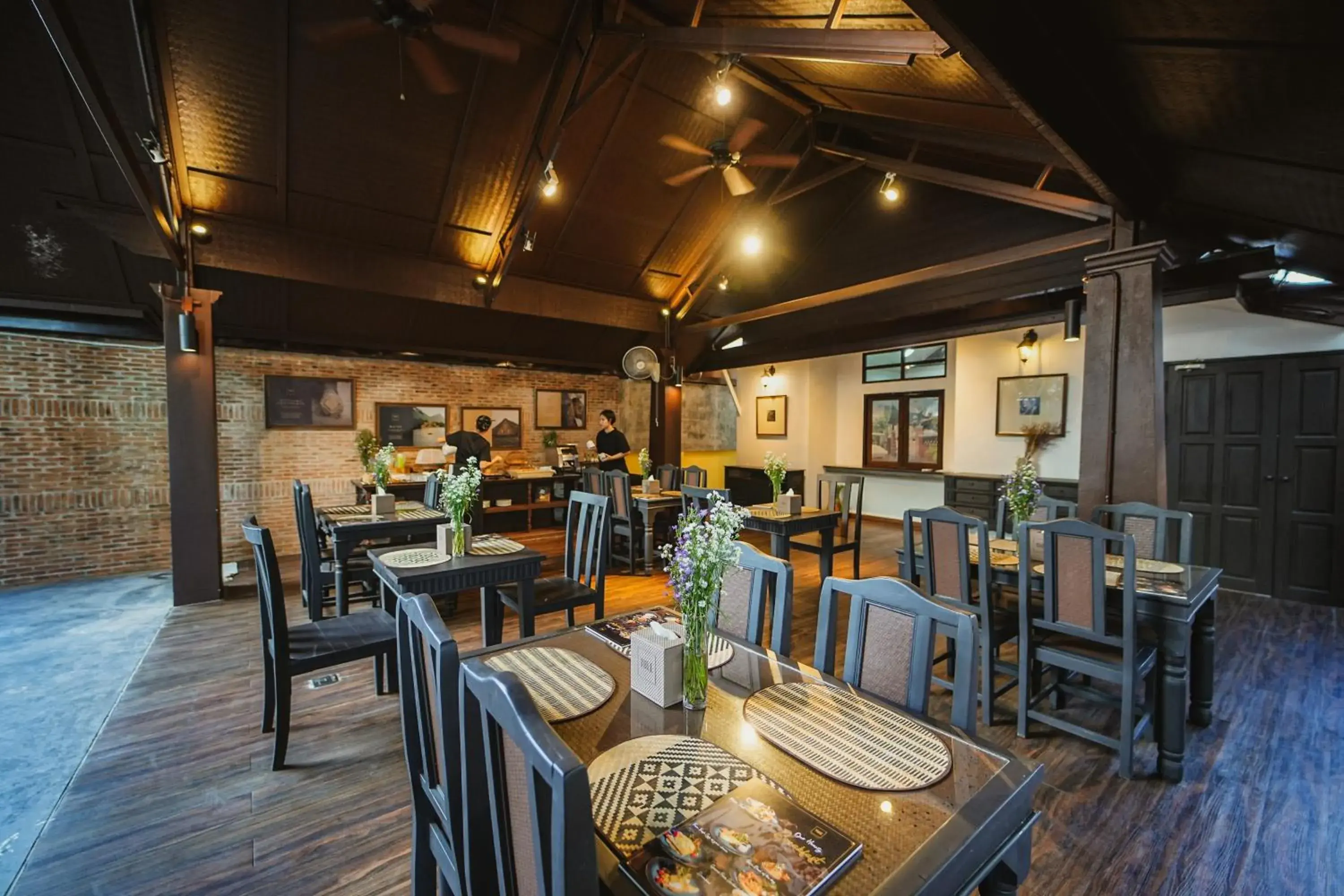 Restaurant/places to eat in THEE Kashatharn by TH District Restaurant/places to eat in THEE Kashatharn by TH District