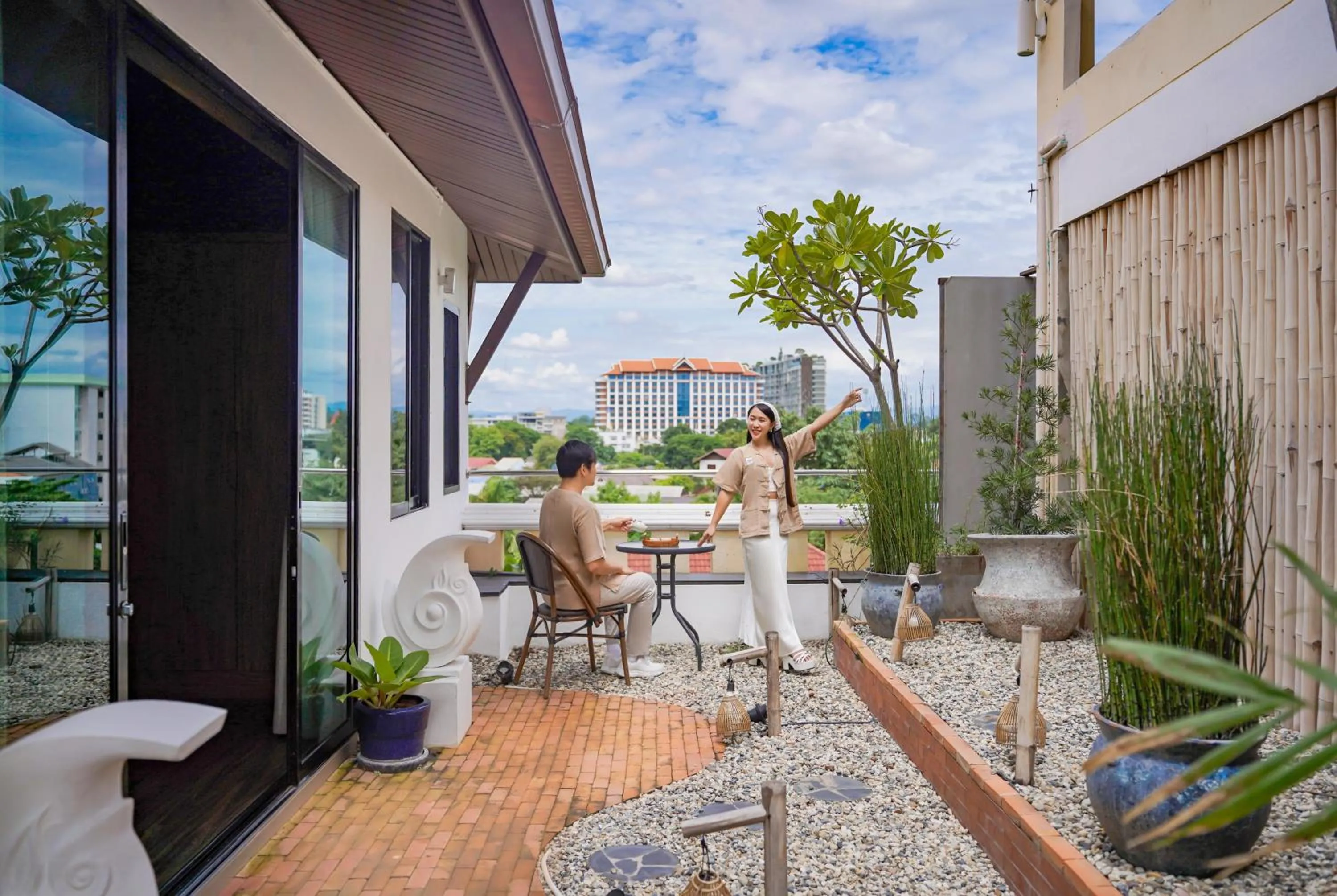 Garden in THEE Kashatharn by TH District