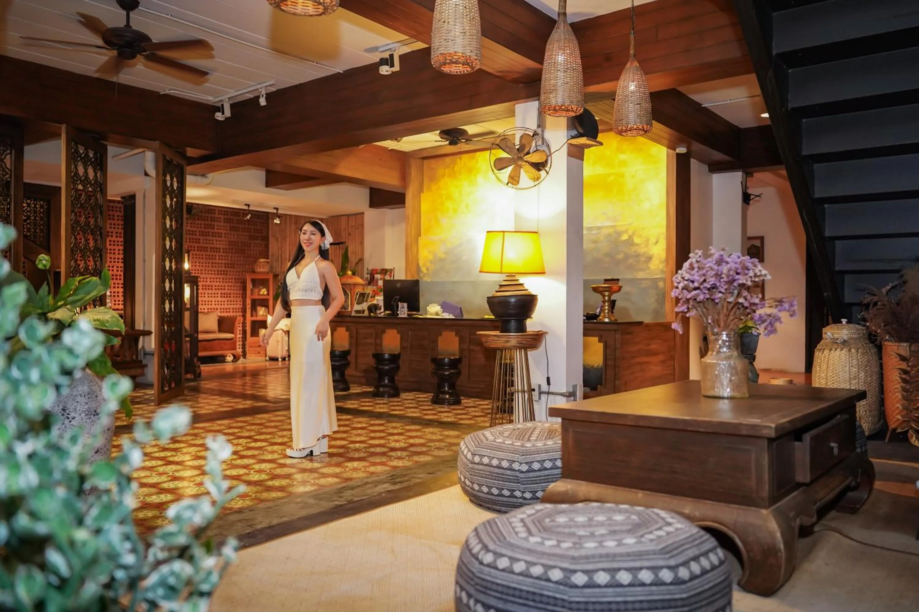 Lobby or reception in THEE Kashatharn by TH District