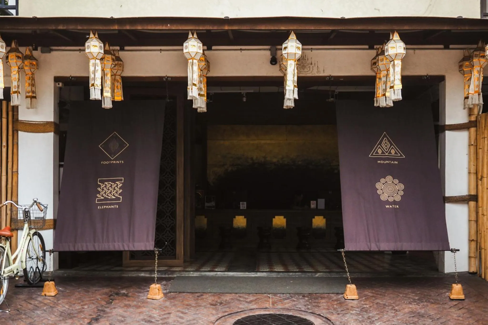 Lobby or reception in THEE Kashatharn by TH District