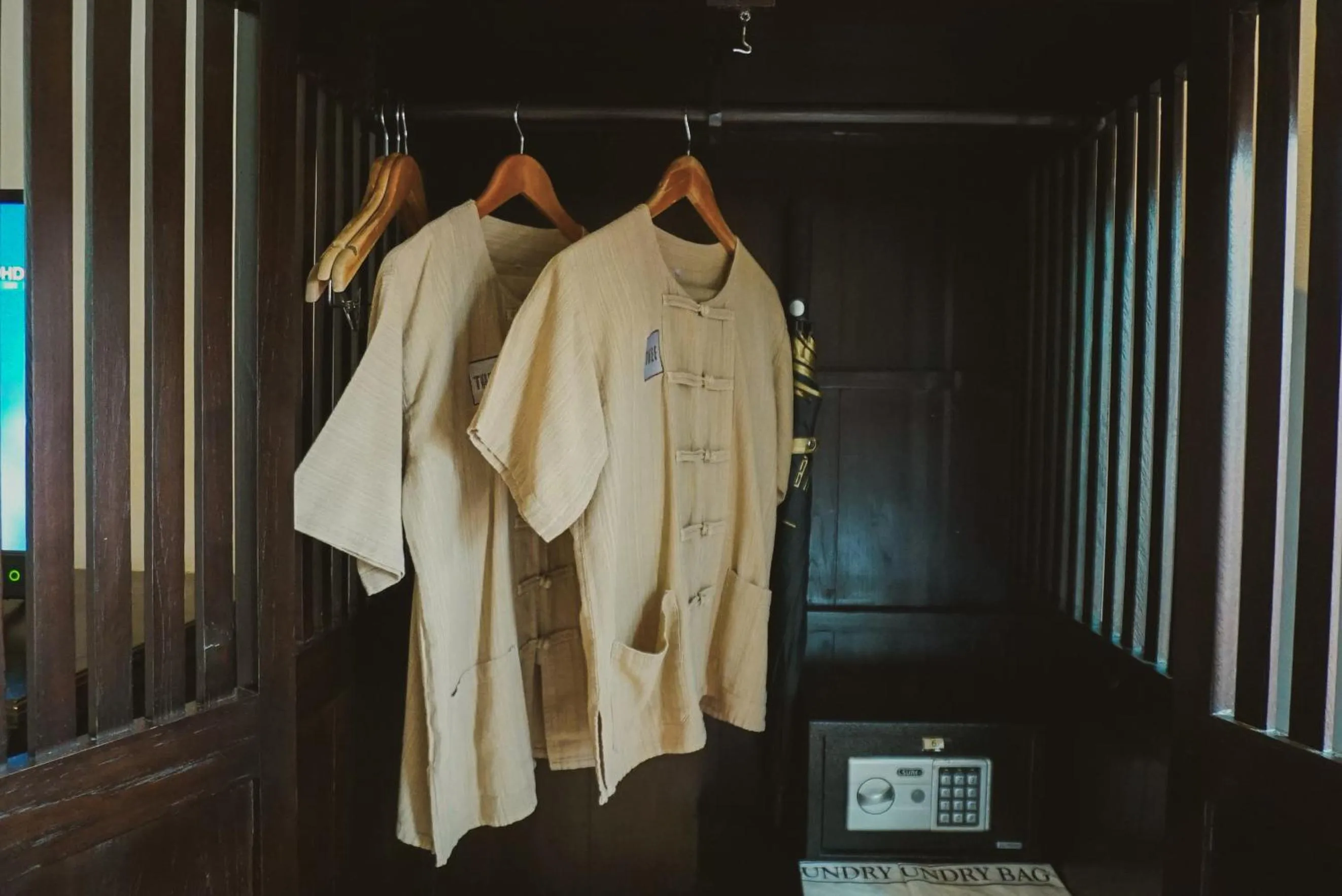 wardrobe in THEE Kashatharn by TH District