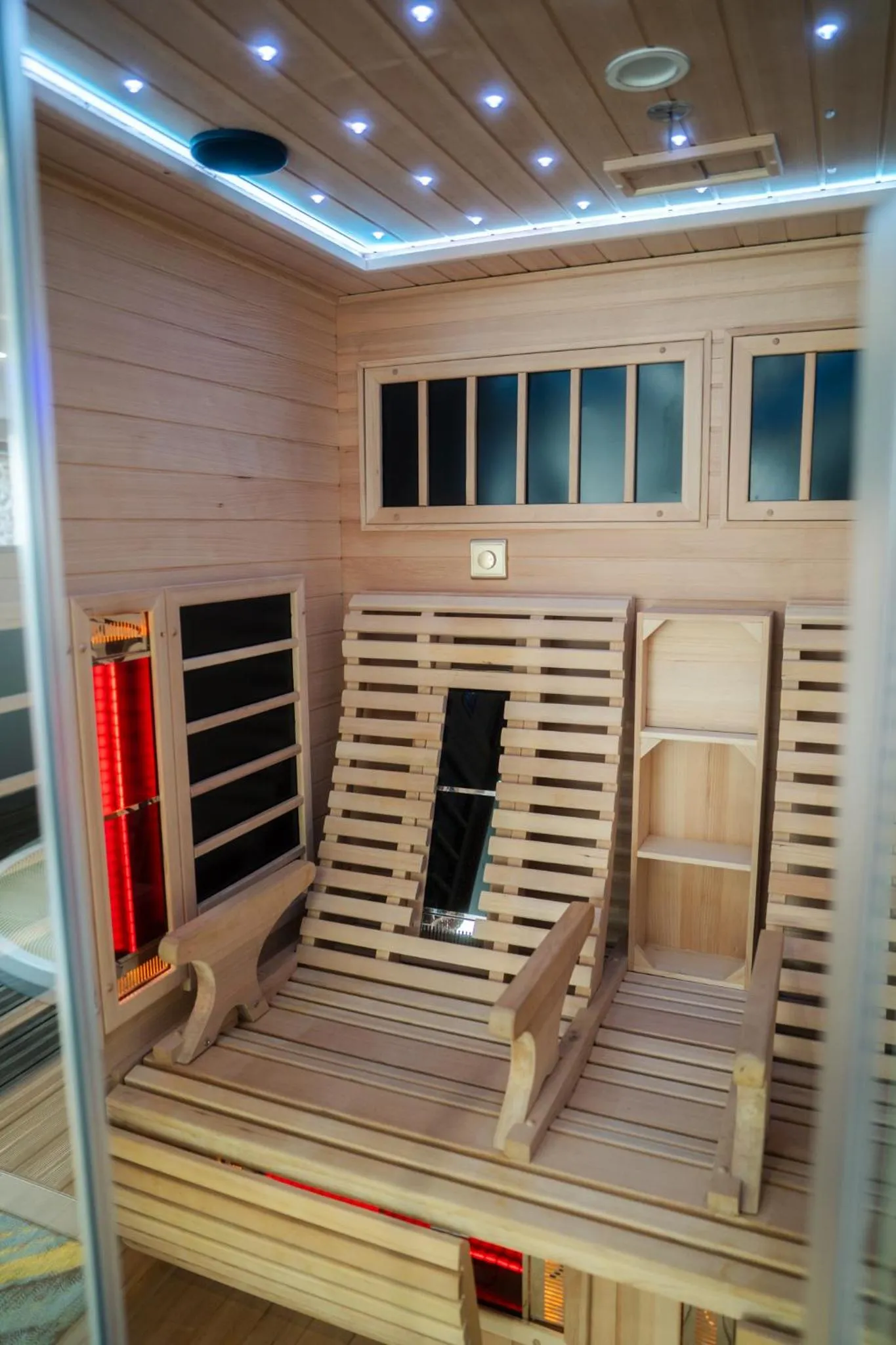 Sauna in Logis Hotel Spa Restaurant Au Site Normand