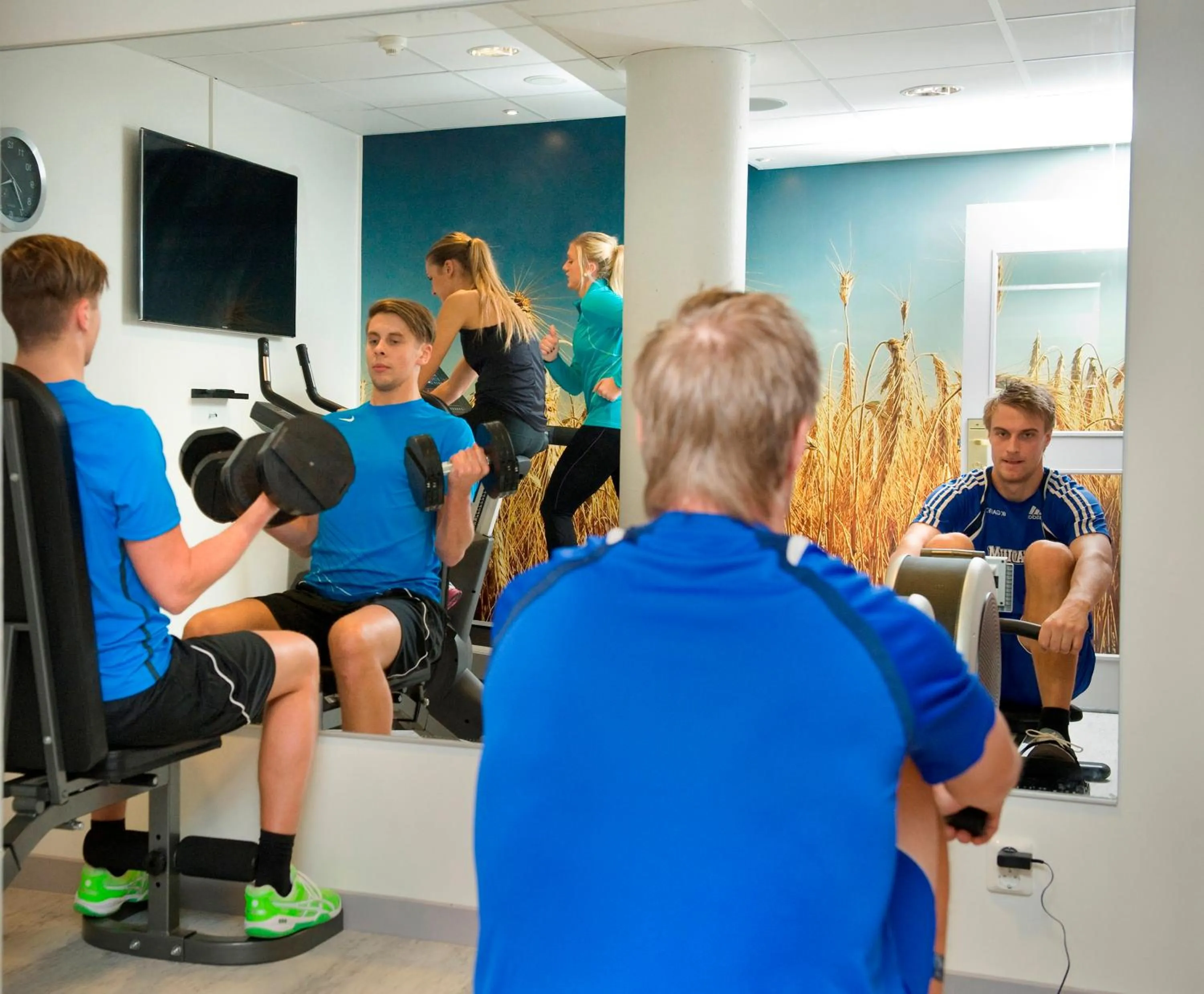 People in Lumber & Karle