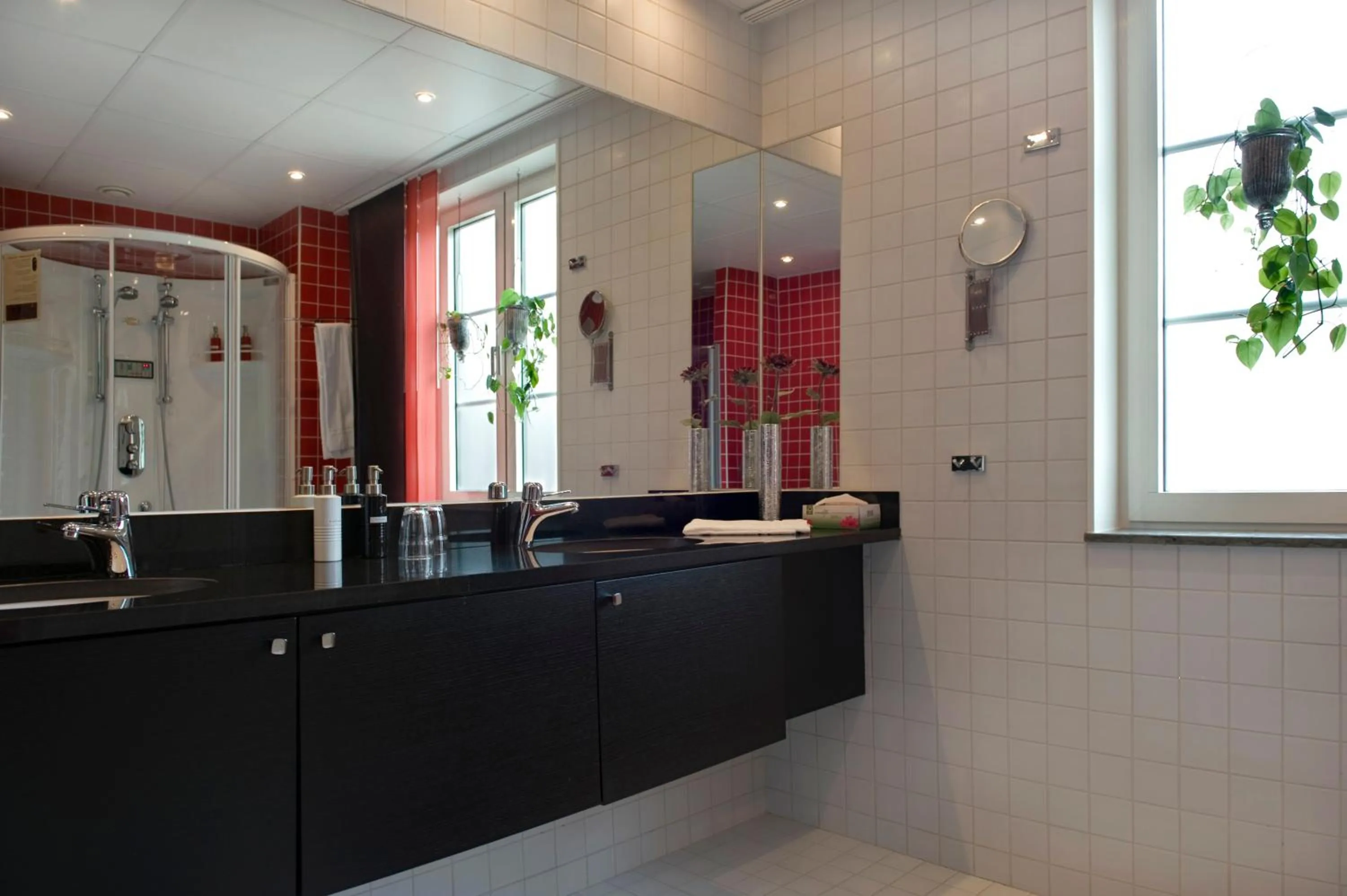 Bathroom in Lumber & Karle