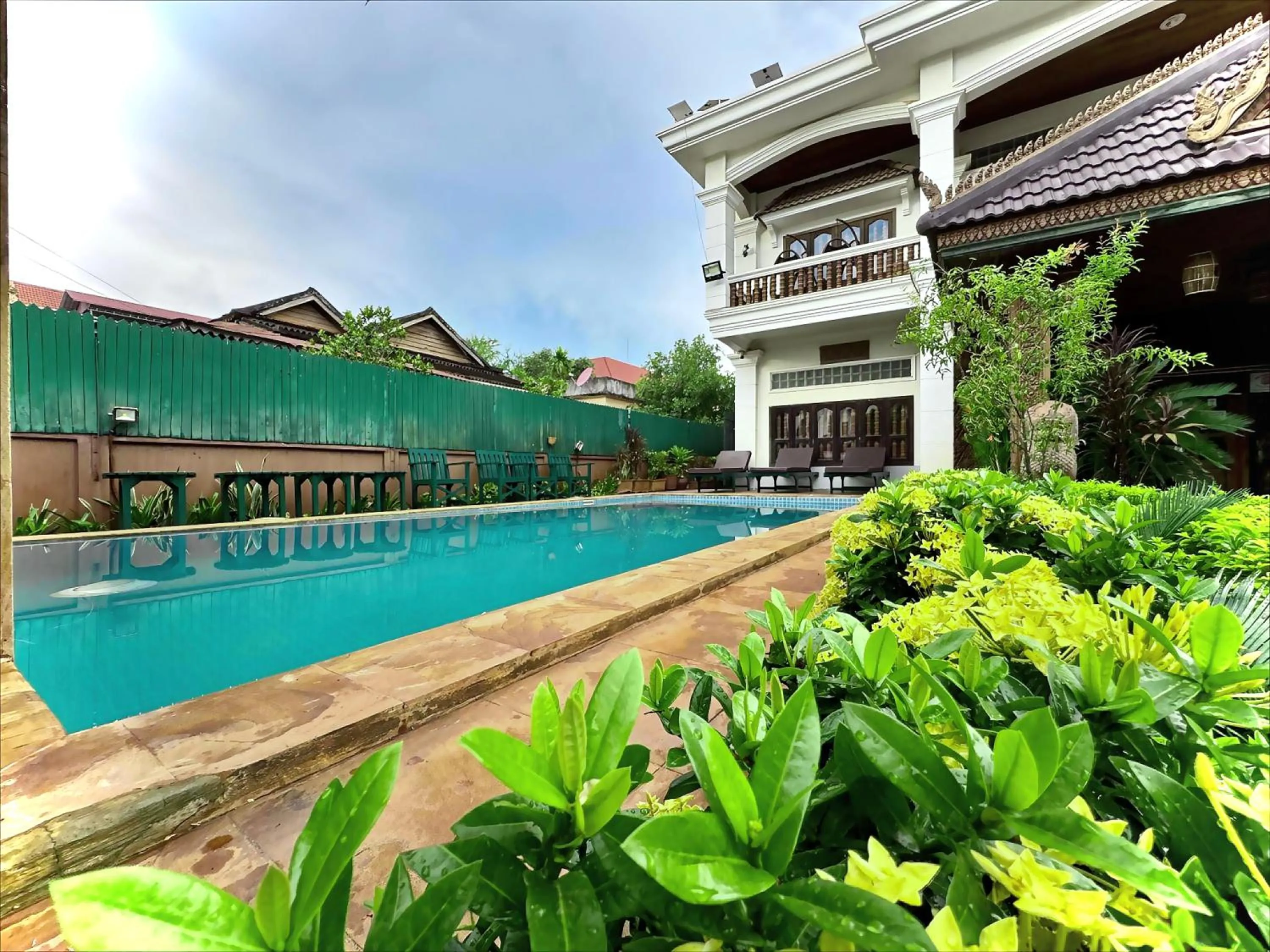 Swimming pool in Shining Angkor Boutique Hotel