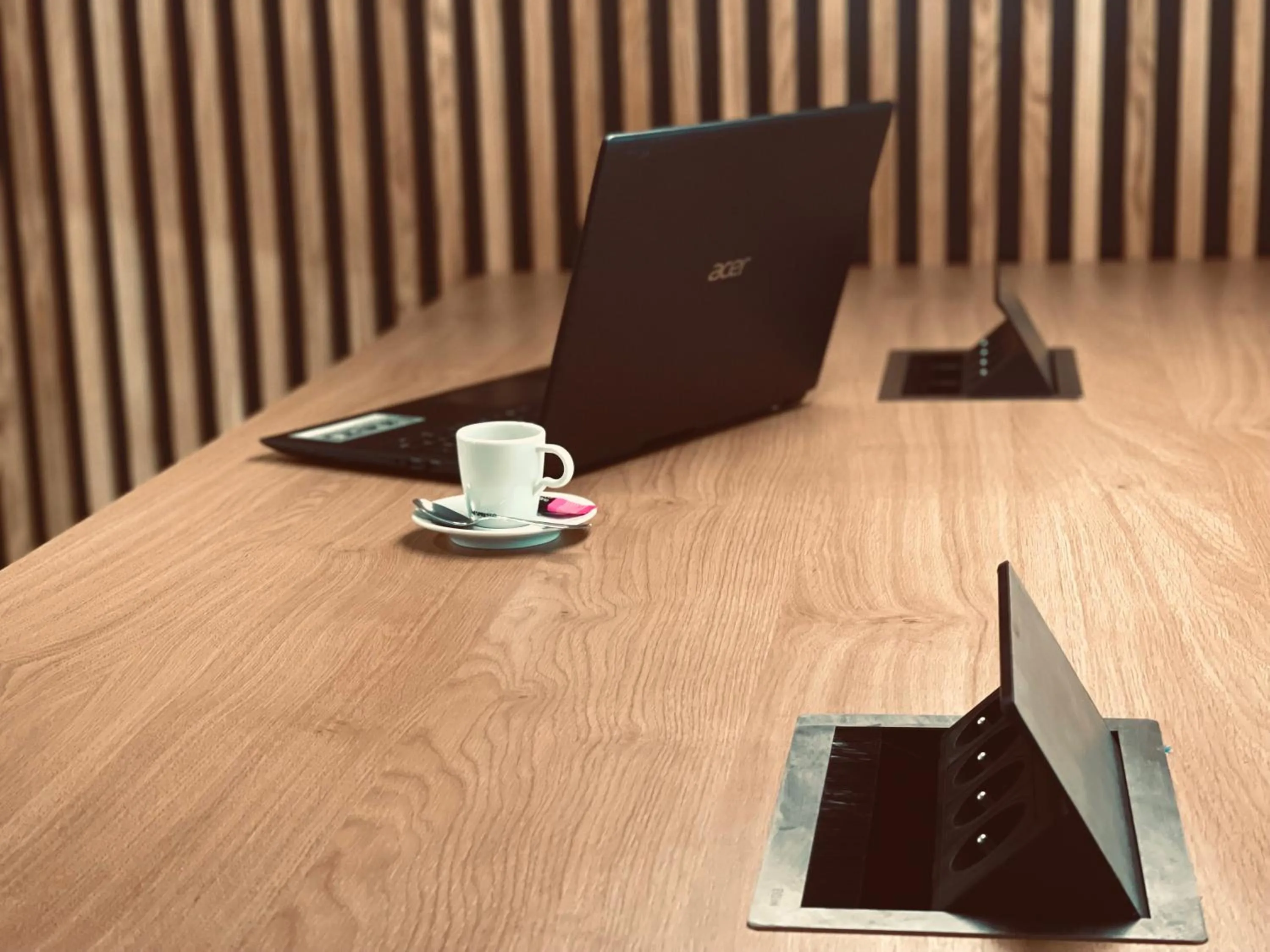 Seating area in Novotel Bordeaux Centre Gare Saint Jean