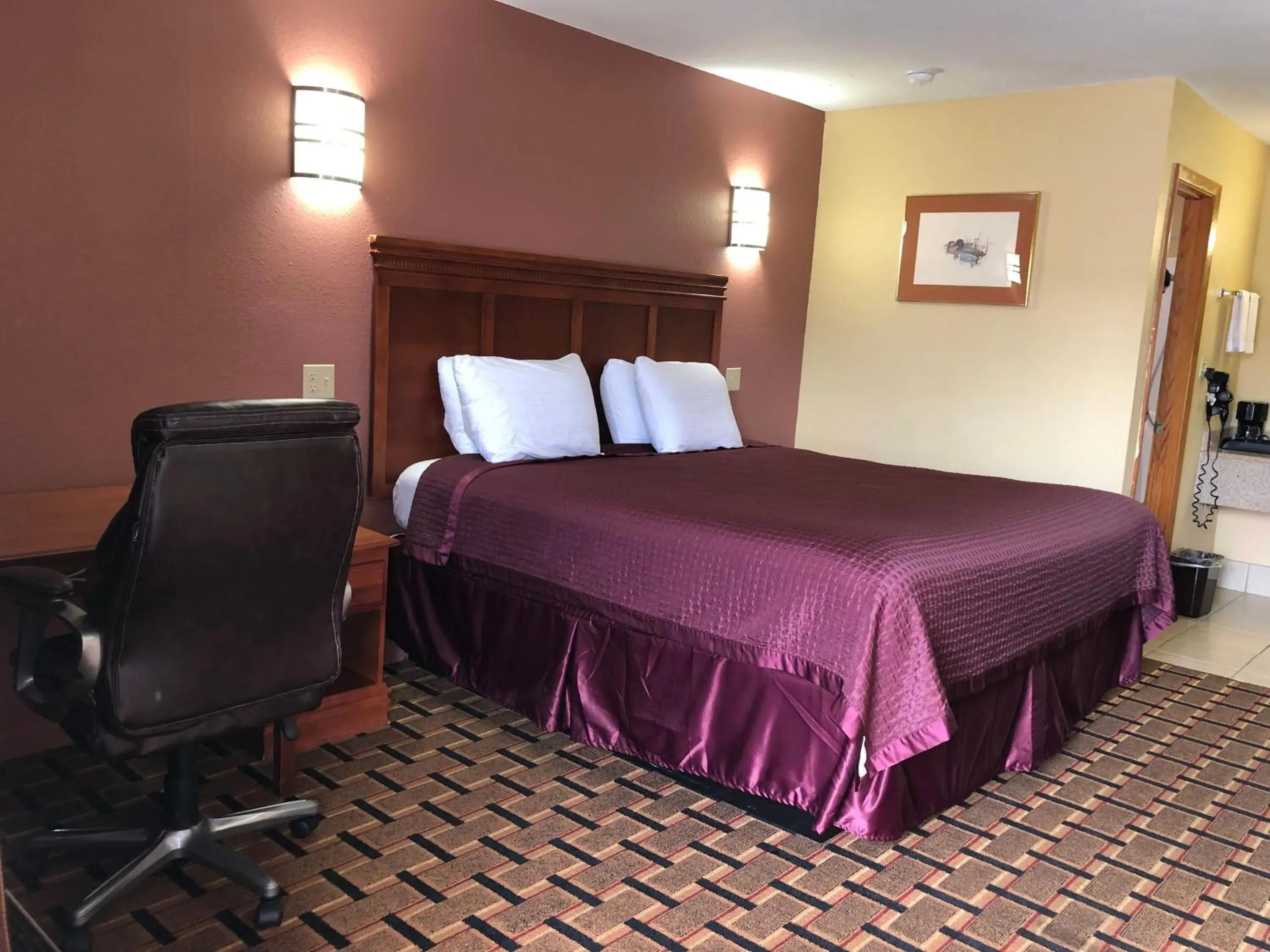 Bed in Americas Best Value Inn-Indianola Bed in Americas Best Value Inn-Indianola