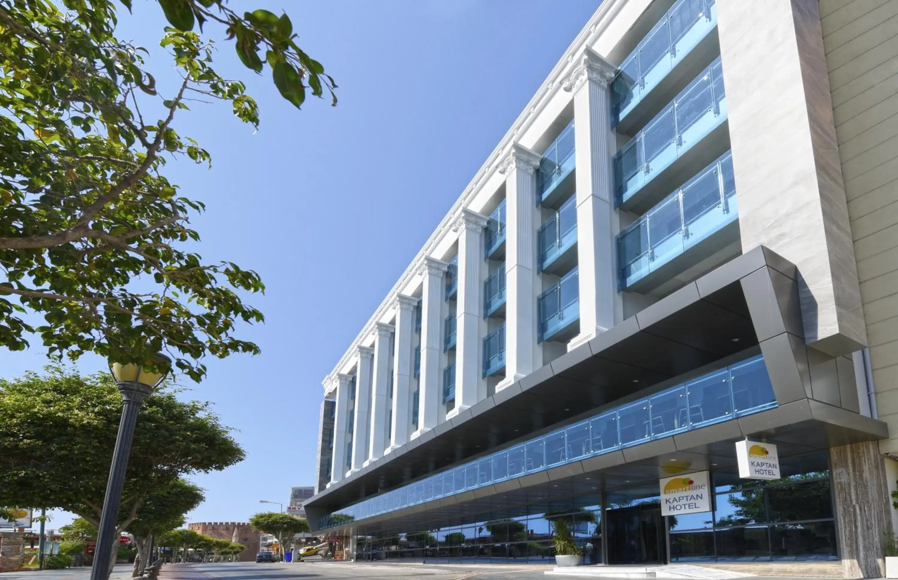 Facade/entrance, Property Building in Hotel Kaptan