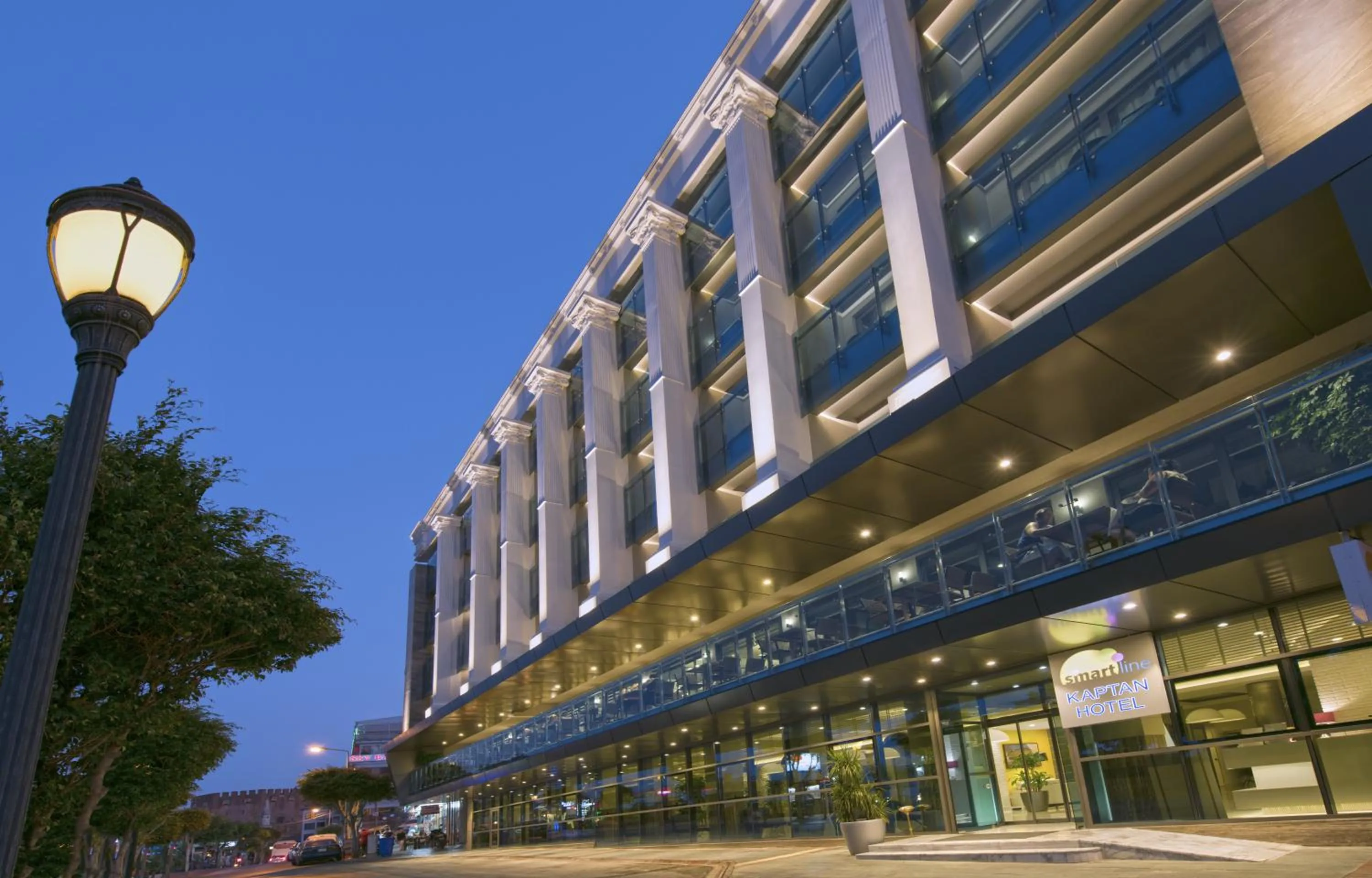 Facade/entrance in Kaptan Hotel