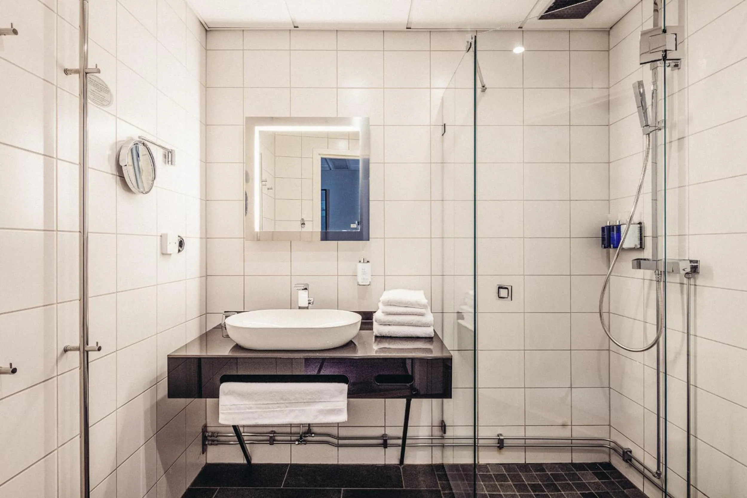 Shower in Varbergs Kusthotell