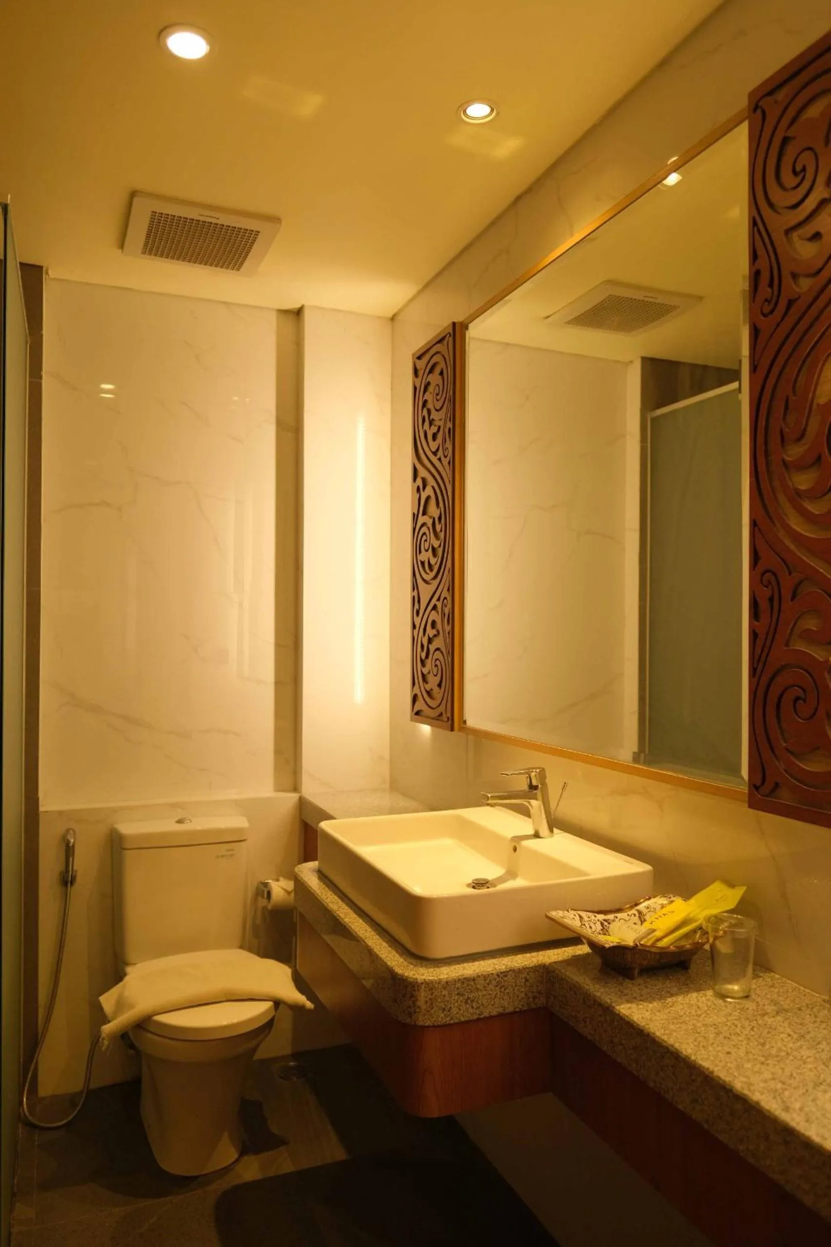 Toilet in Khas Parapat