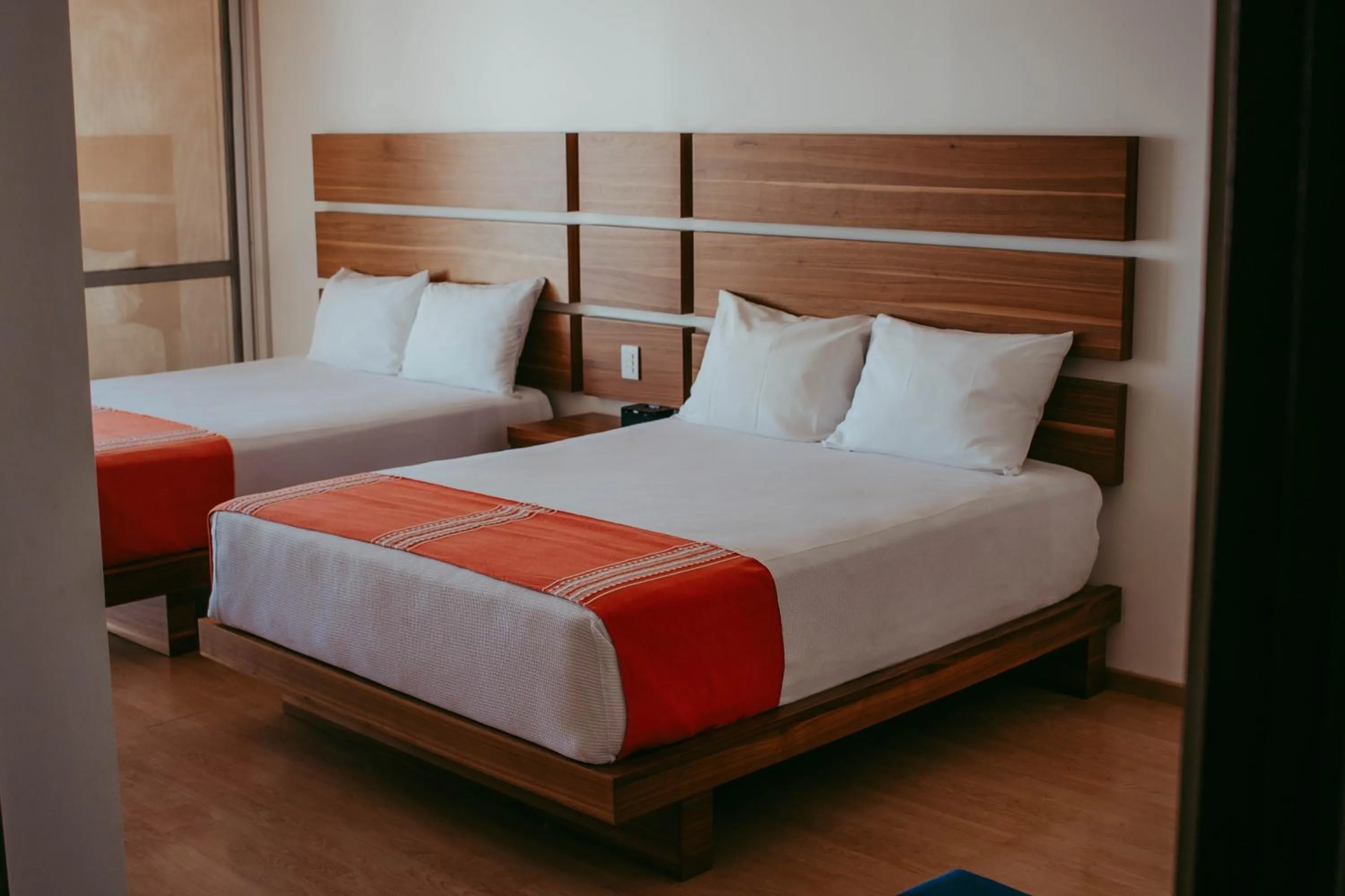 Bed in Millenium Plaza & Suites