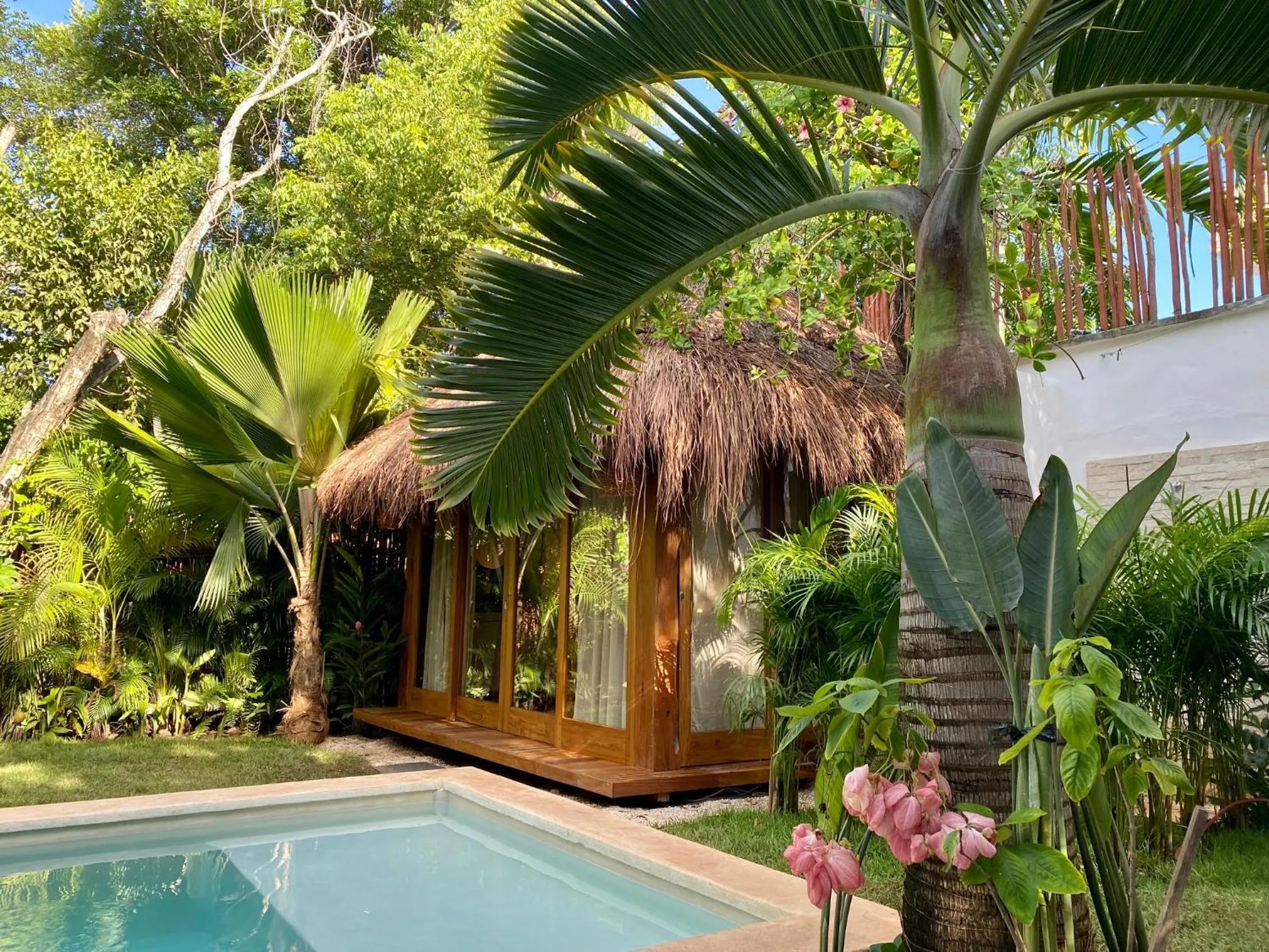 Luxury Private Villas , Private Pool, Private garden, Jacuzzi, 24hours security