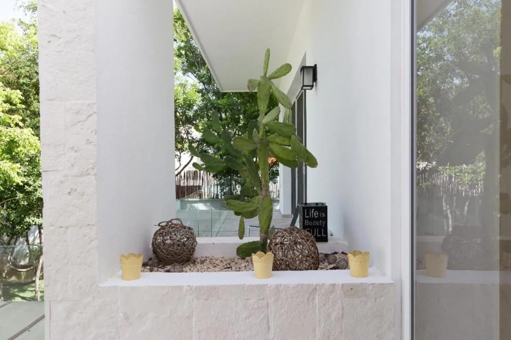 Luxury Private Villas , Private Pool, Private garden, Jacuzzi, 24hours security