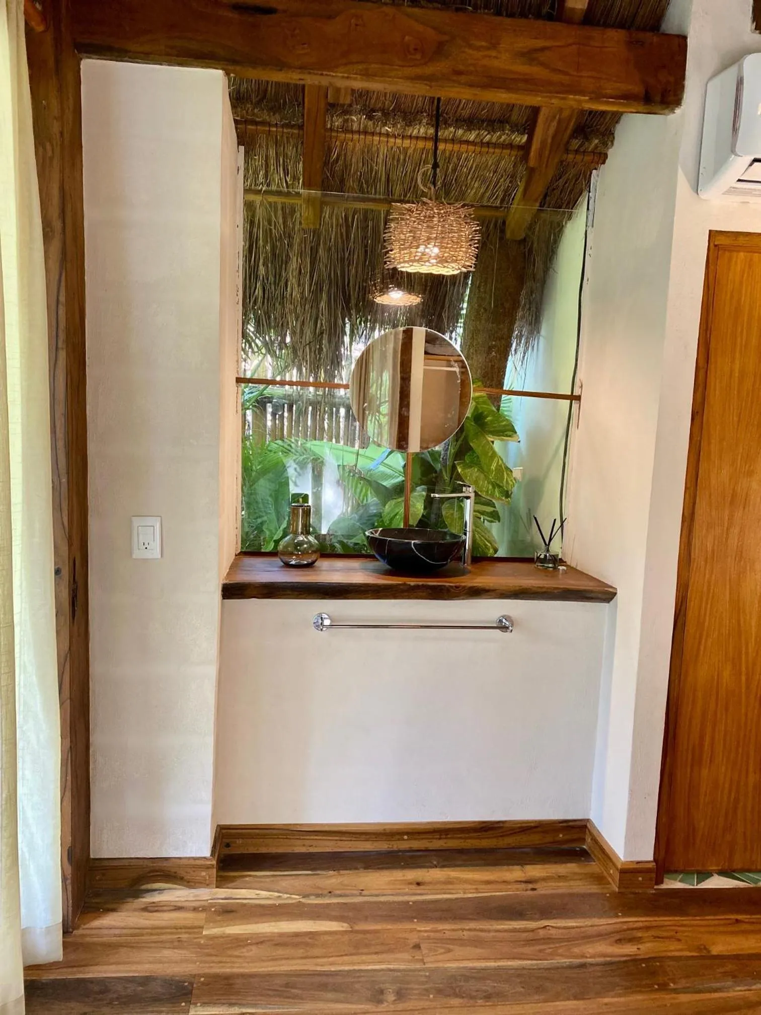 Luxury Private Villas , Private Pool, Private garden, Jacuzzi, 24hours security