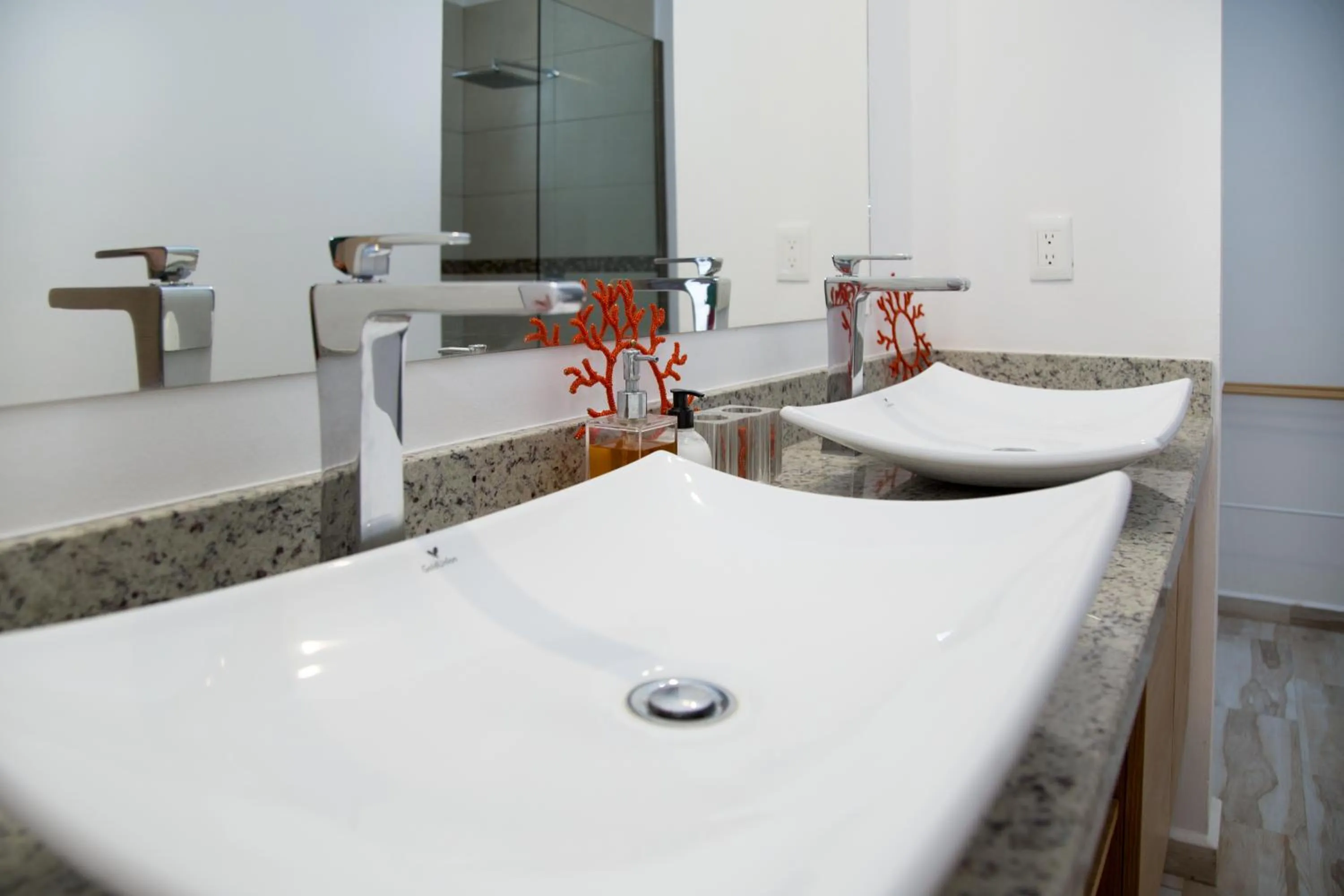 Bathroom in Luxury Private Villas , Private Pool, Private garden, Jacuzzi, 24hours security