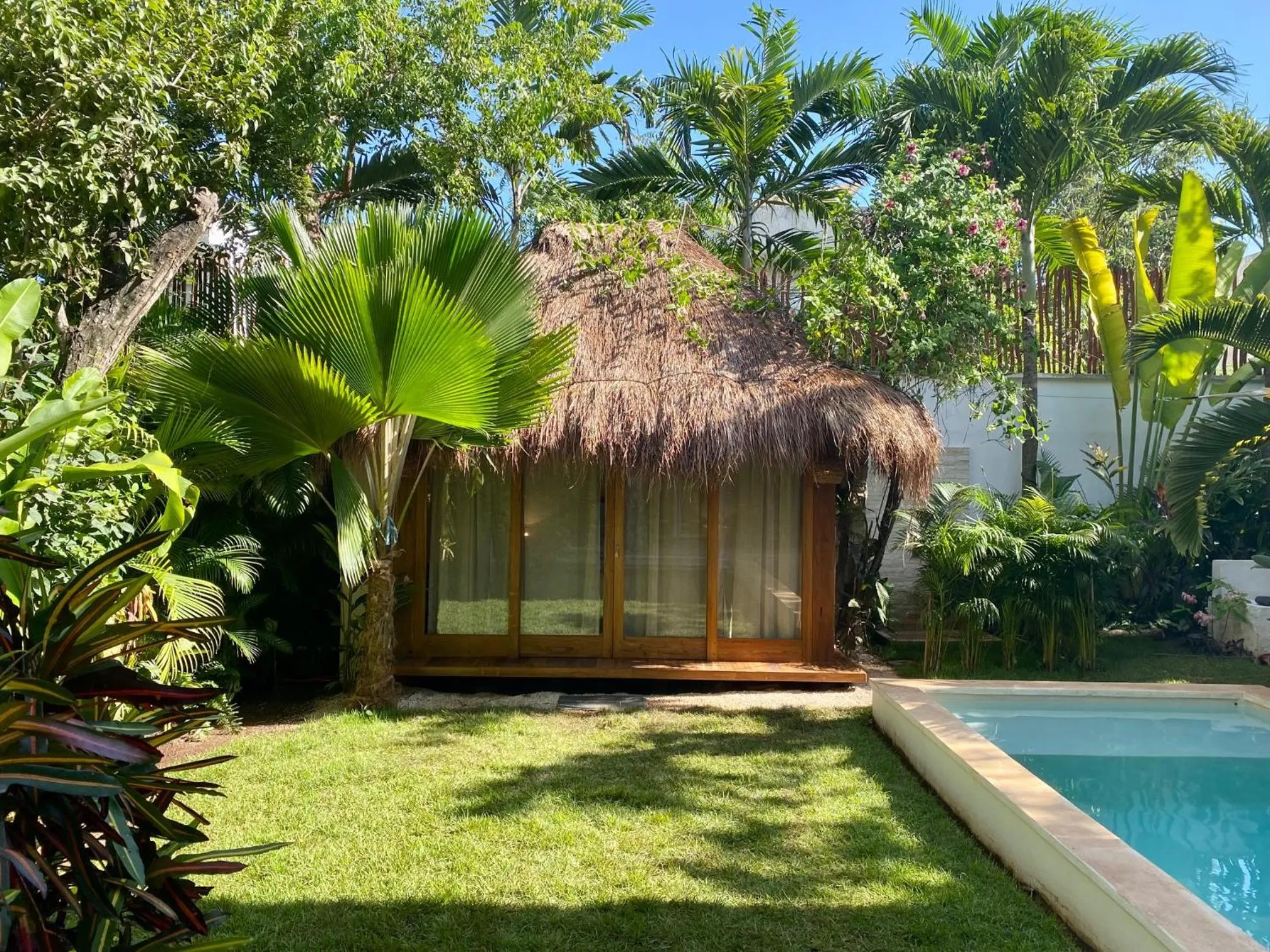 Property building in Luxury Private Villas , Private Pool, Private garden, Jacuzzi, 24hours security