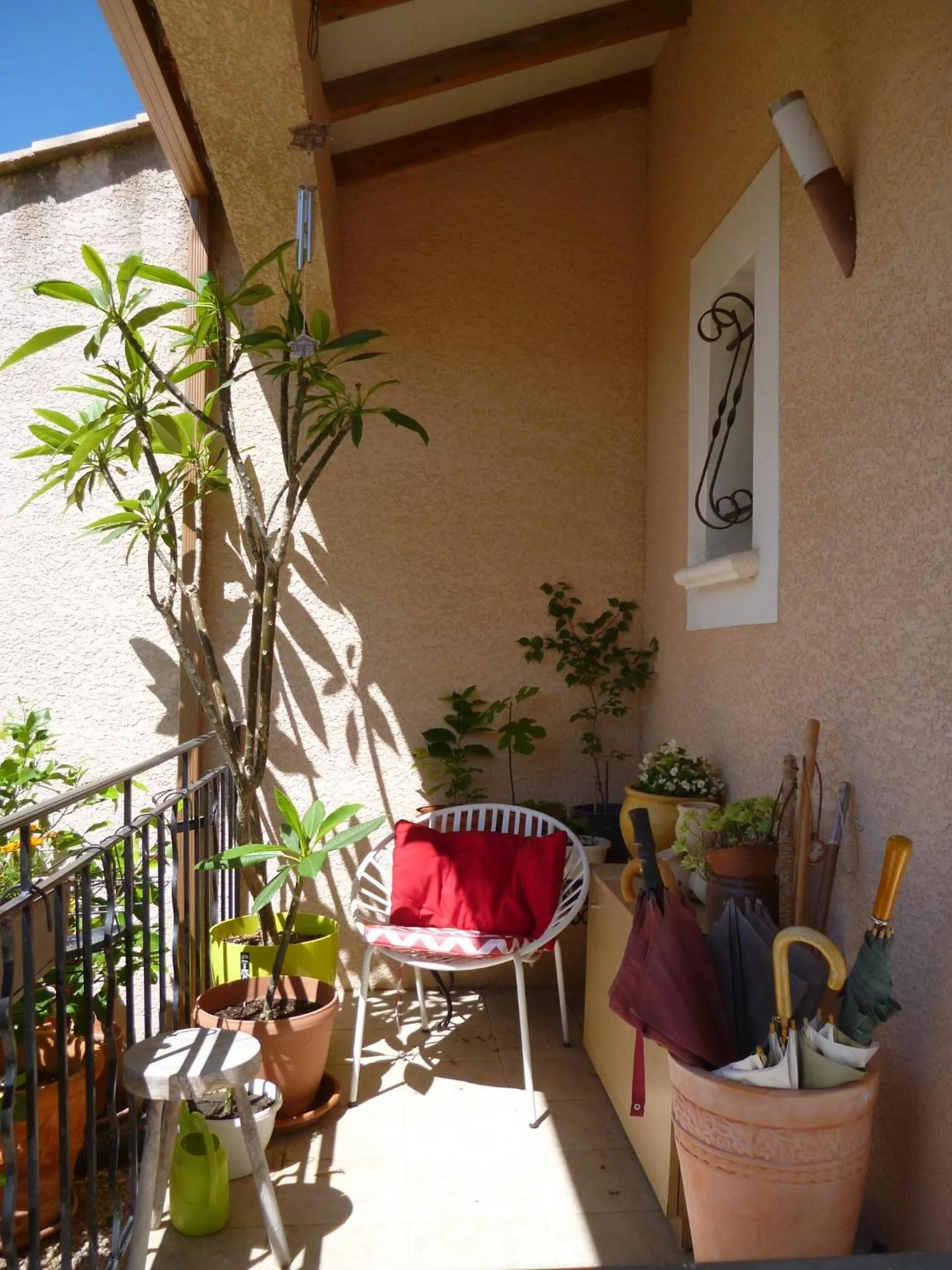 Patio in Chez Patrick Roujan