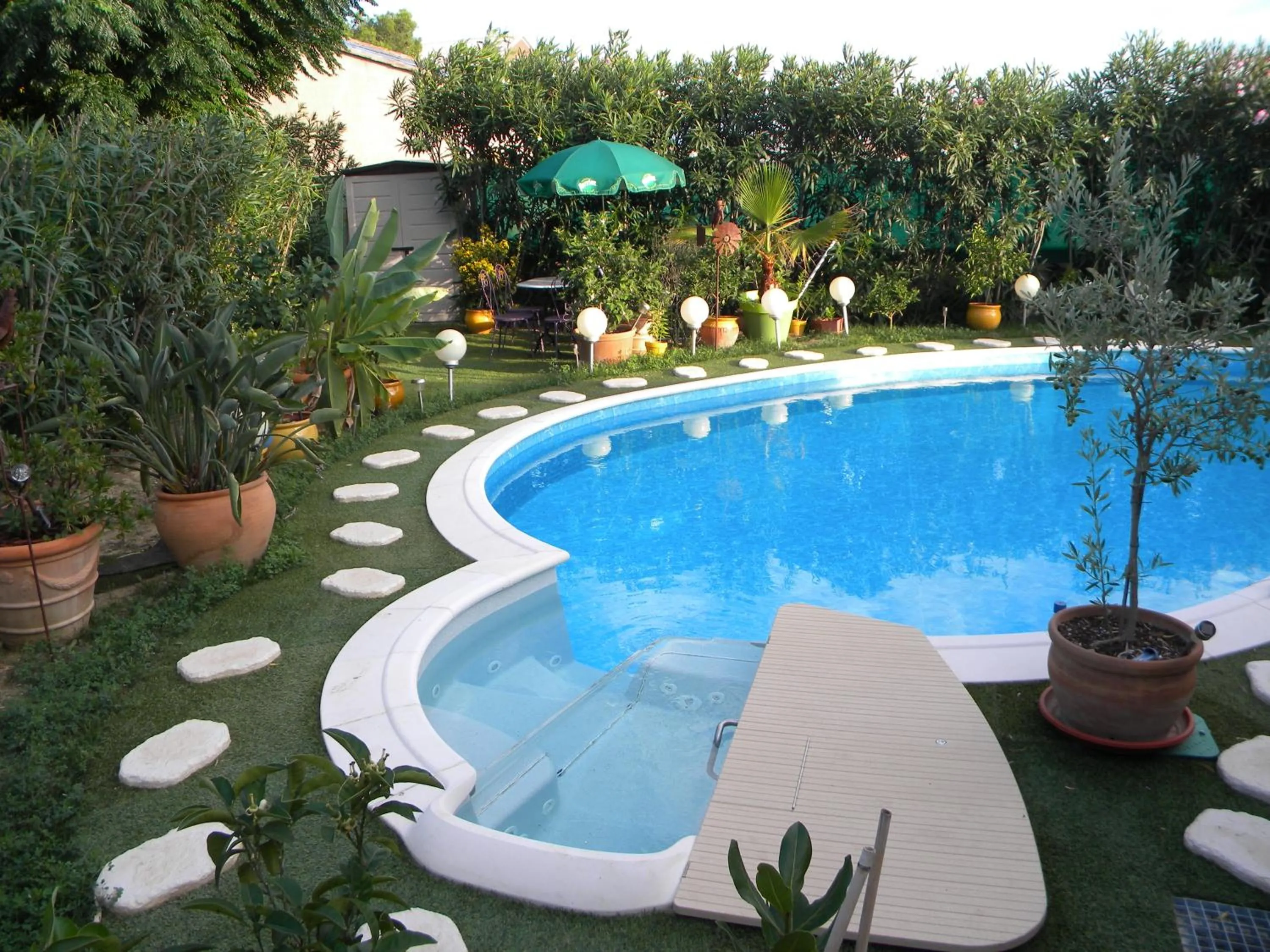 Garden in Chez Patrick Roujan