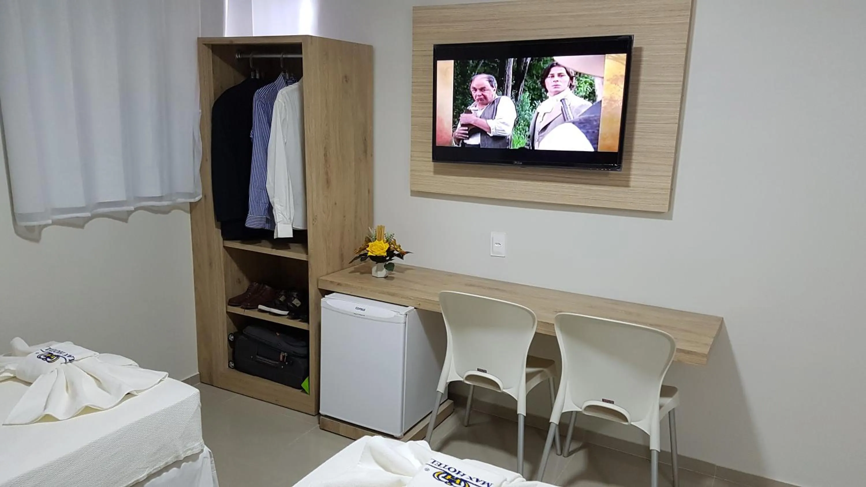 Bedroom in Max Hotel