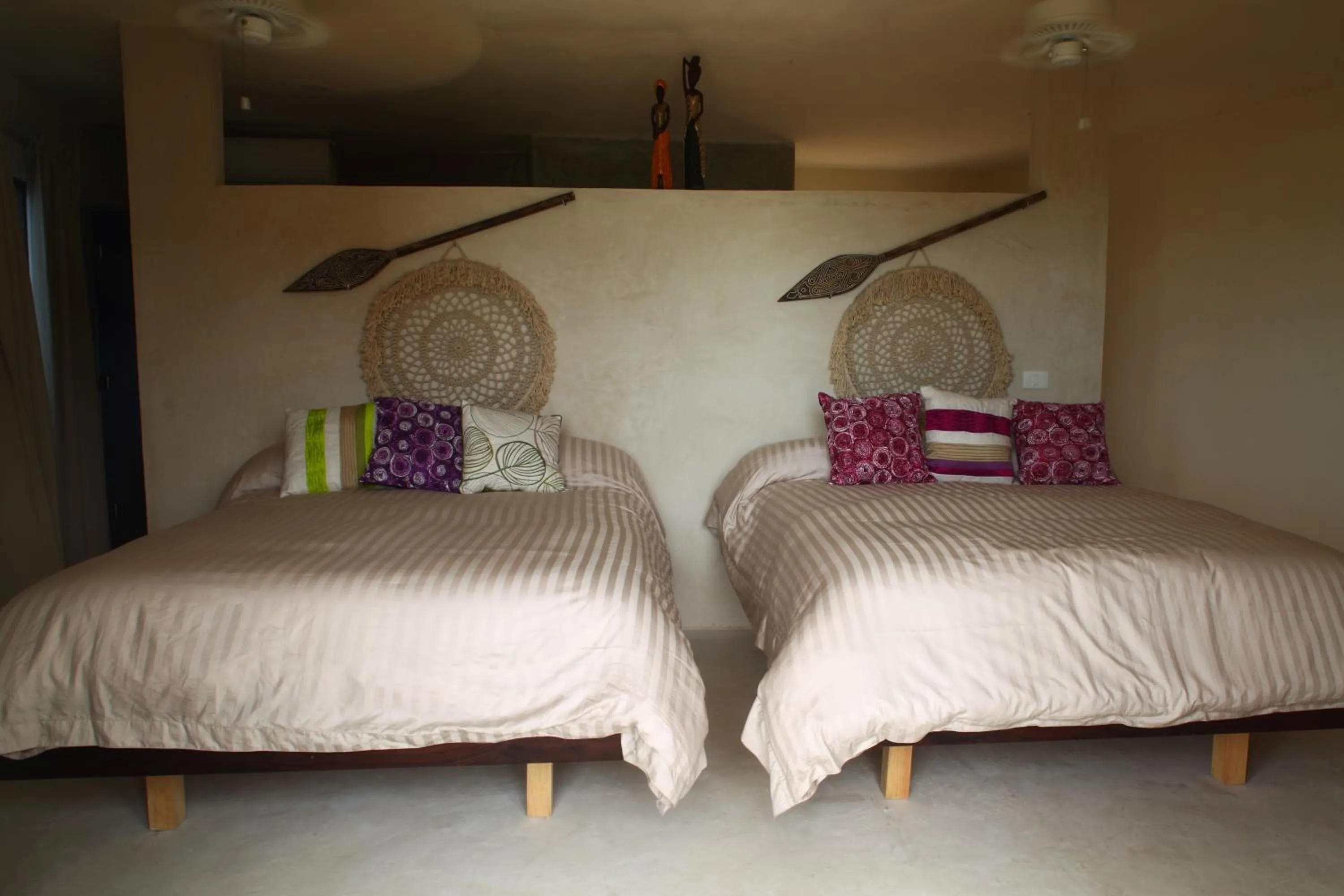 Photo of the whole room, Bed in Spirit Holbox