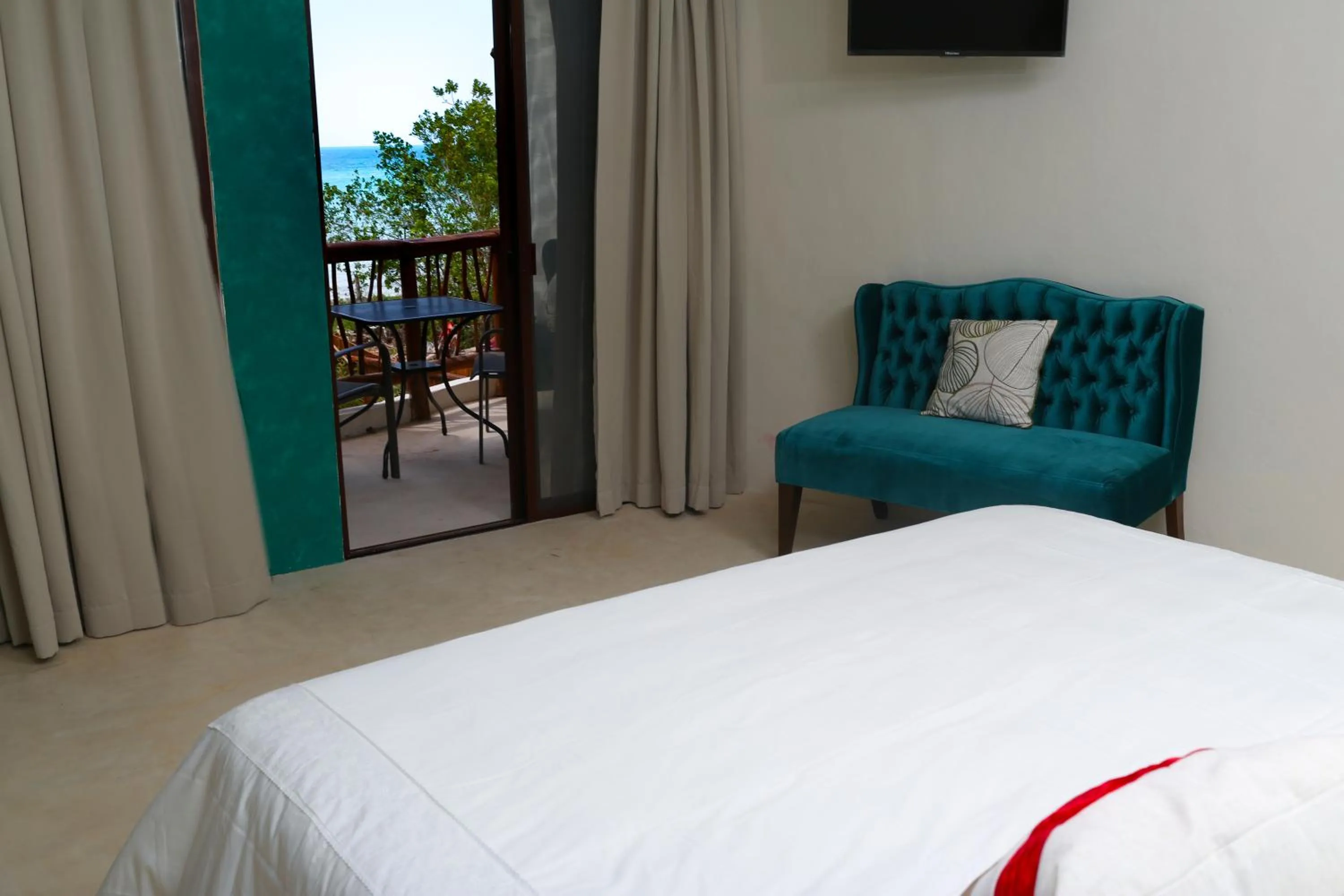 Bedroom, Bed in Spirit Holbox