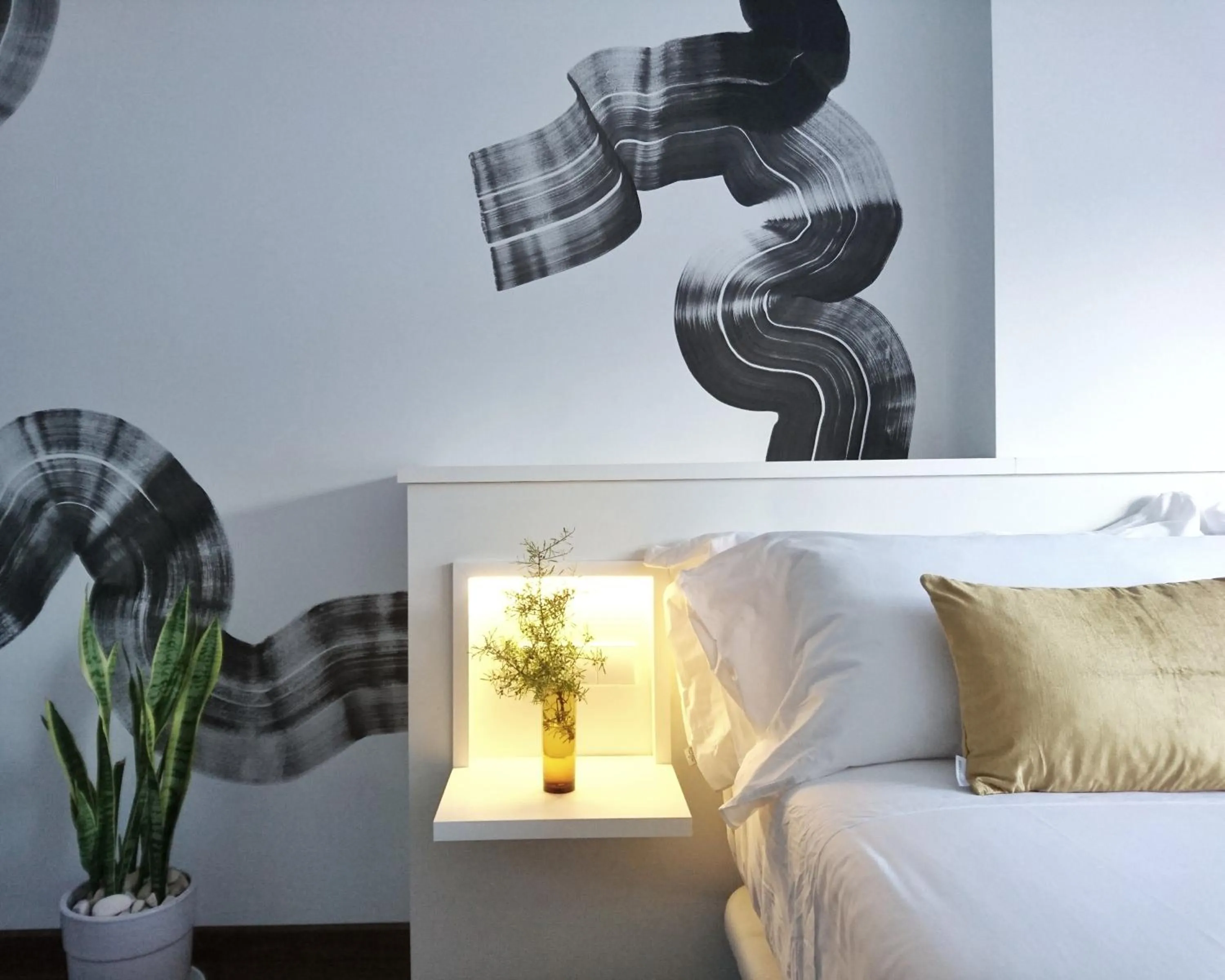 Decorative detail, Bed in Mardenit Hotel Boutique