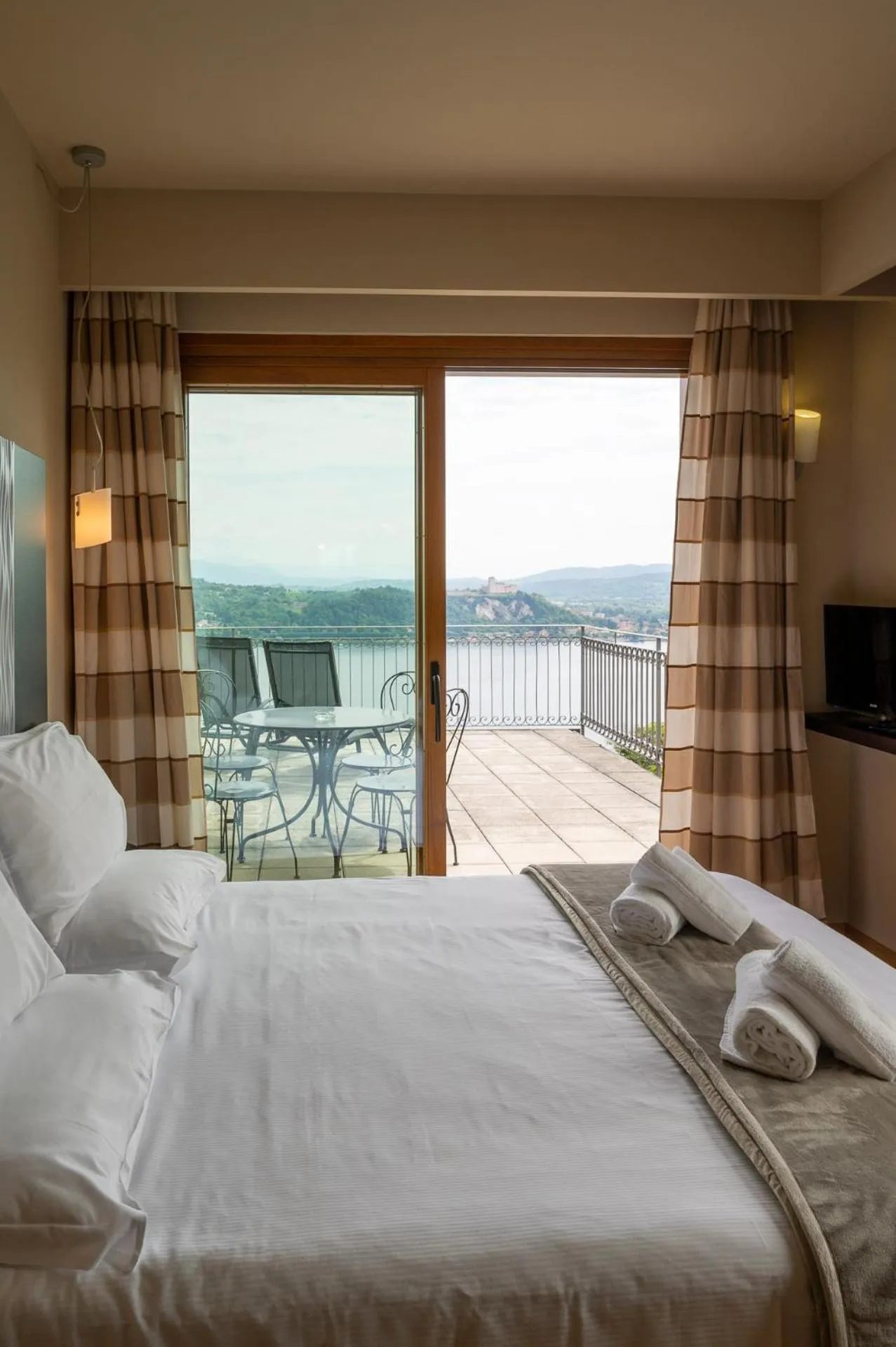 Bed in Hotel Ristorante San Carlo