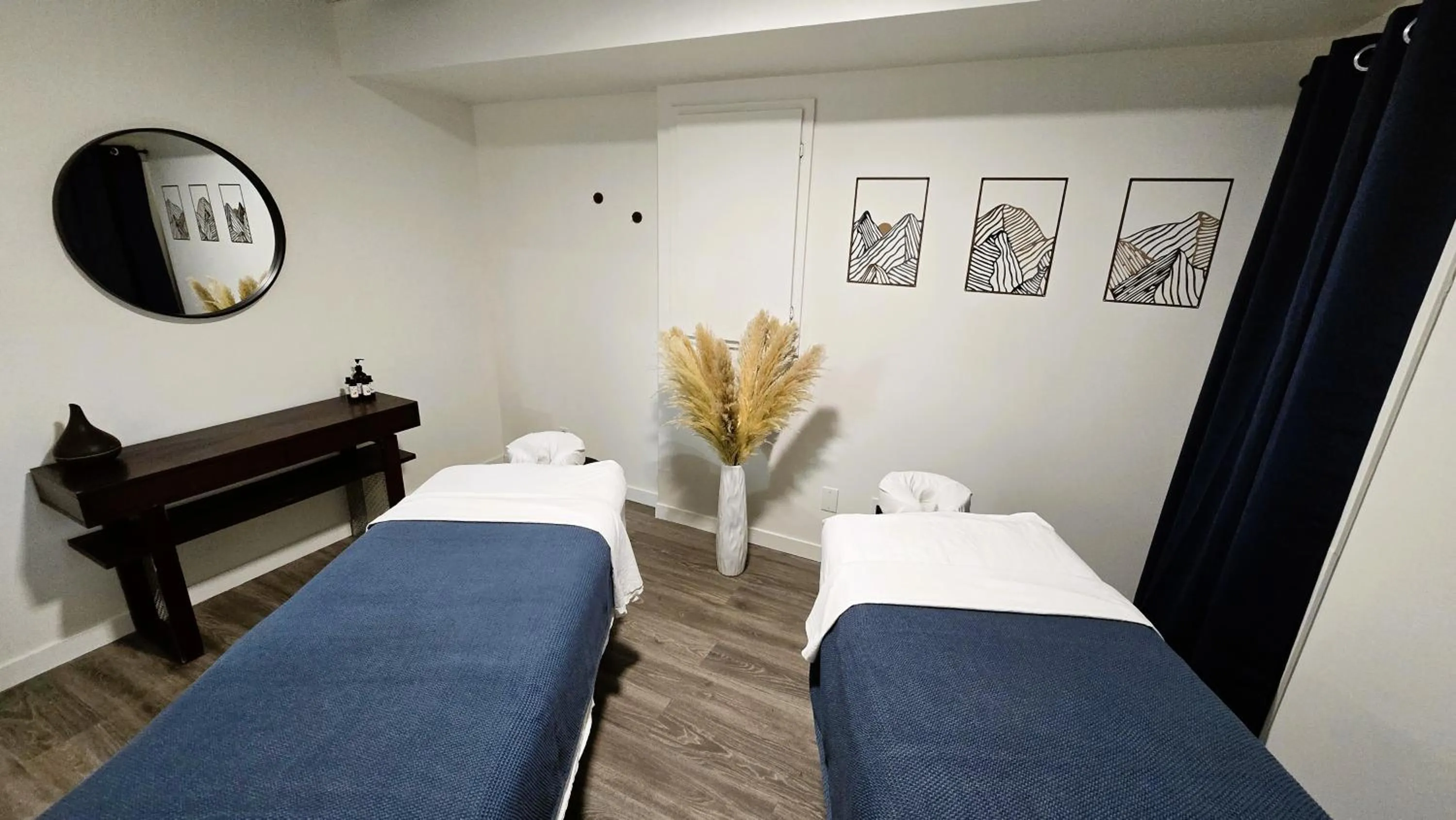 Massage, Bed in Sunset Mountain Inn