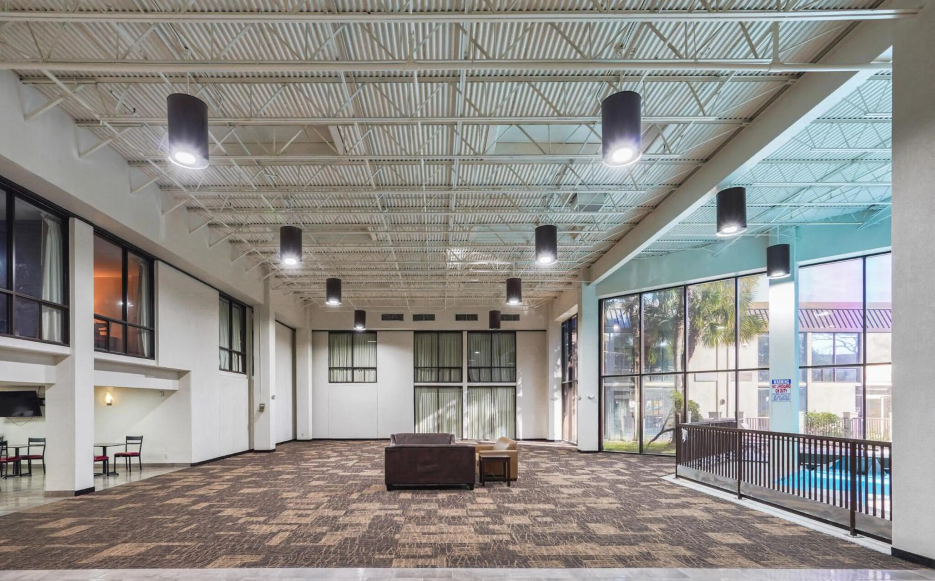 Lobby or reception in Red Roof Inn PLUS & Suites Houston - IAH Airport SW