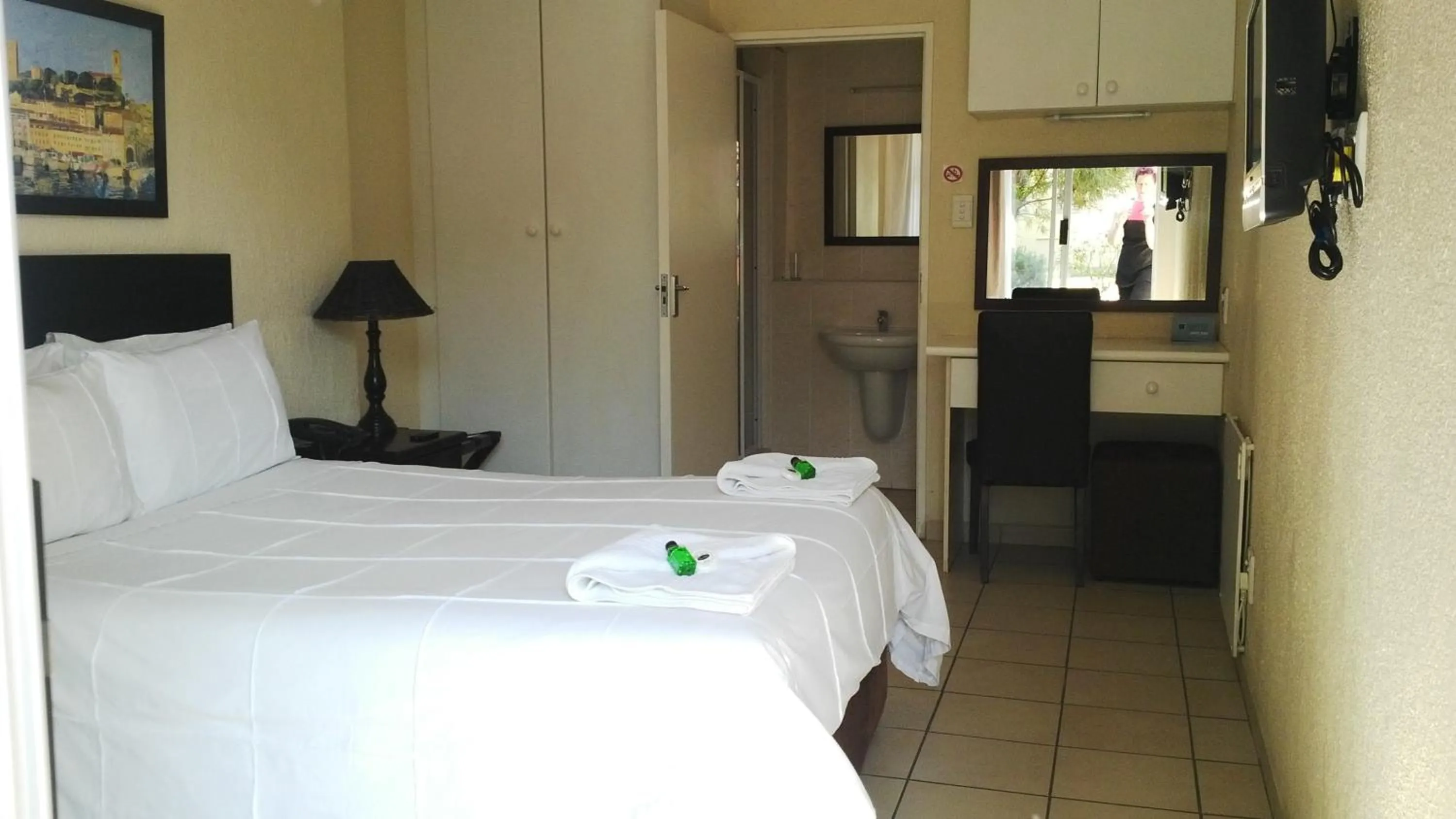 Bed in Elizabeth Lodge