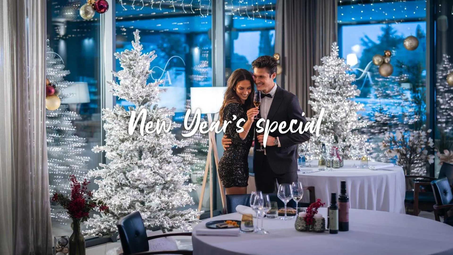 Evening entertainment in Aminess Vival Maestral Hotel