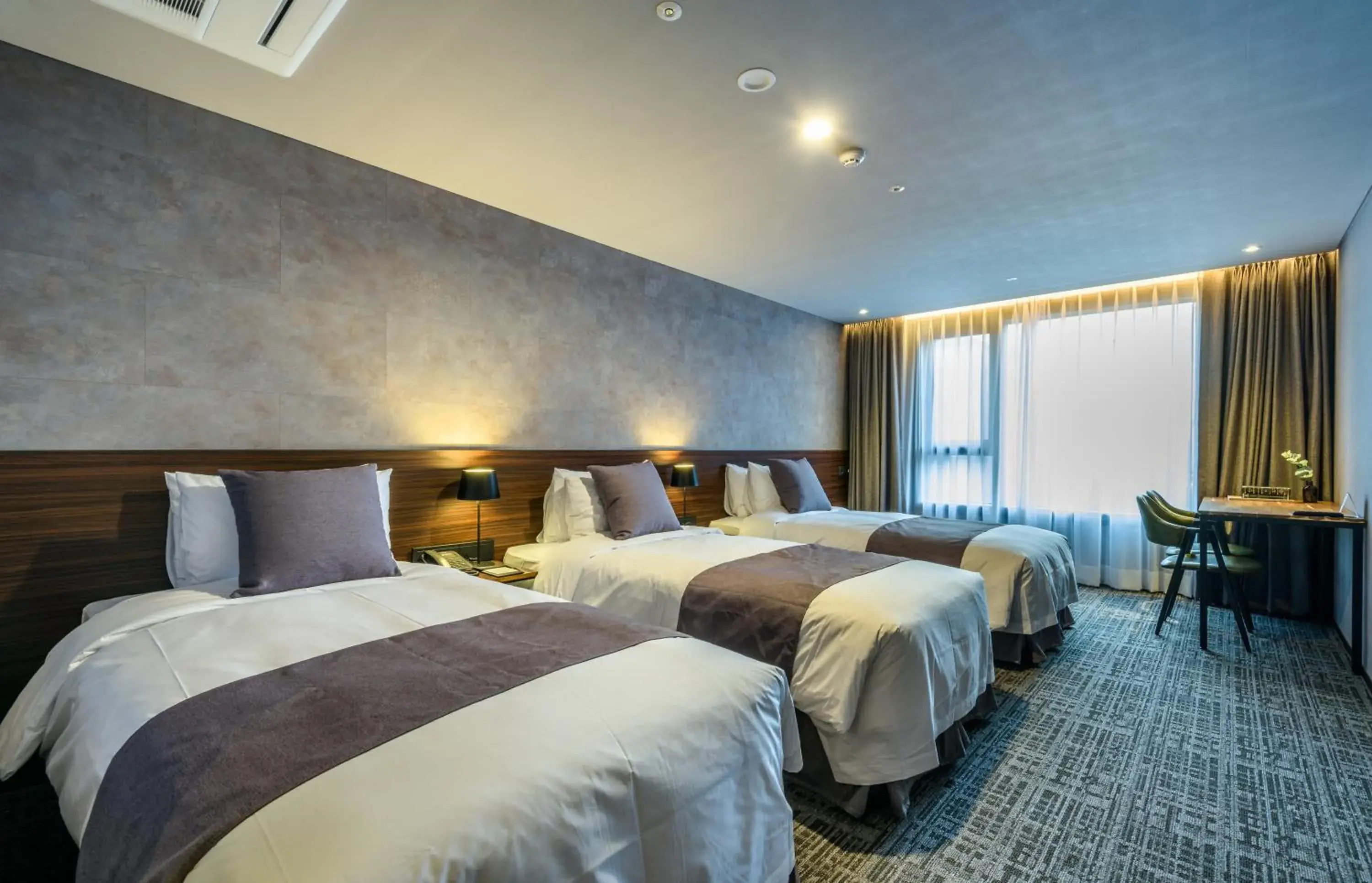Triple Room in Hotel With Jeju Triple Room in Hotel With Jeju