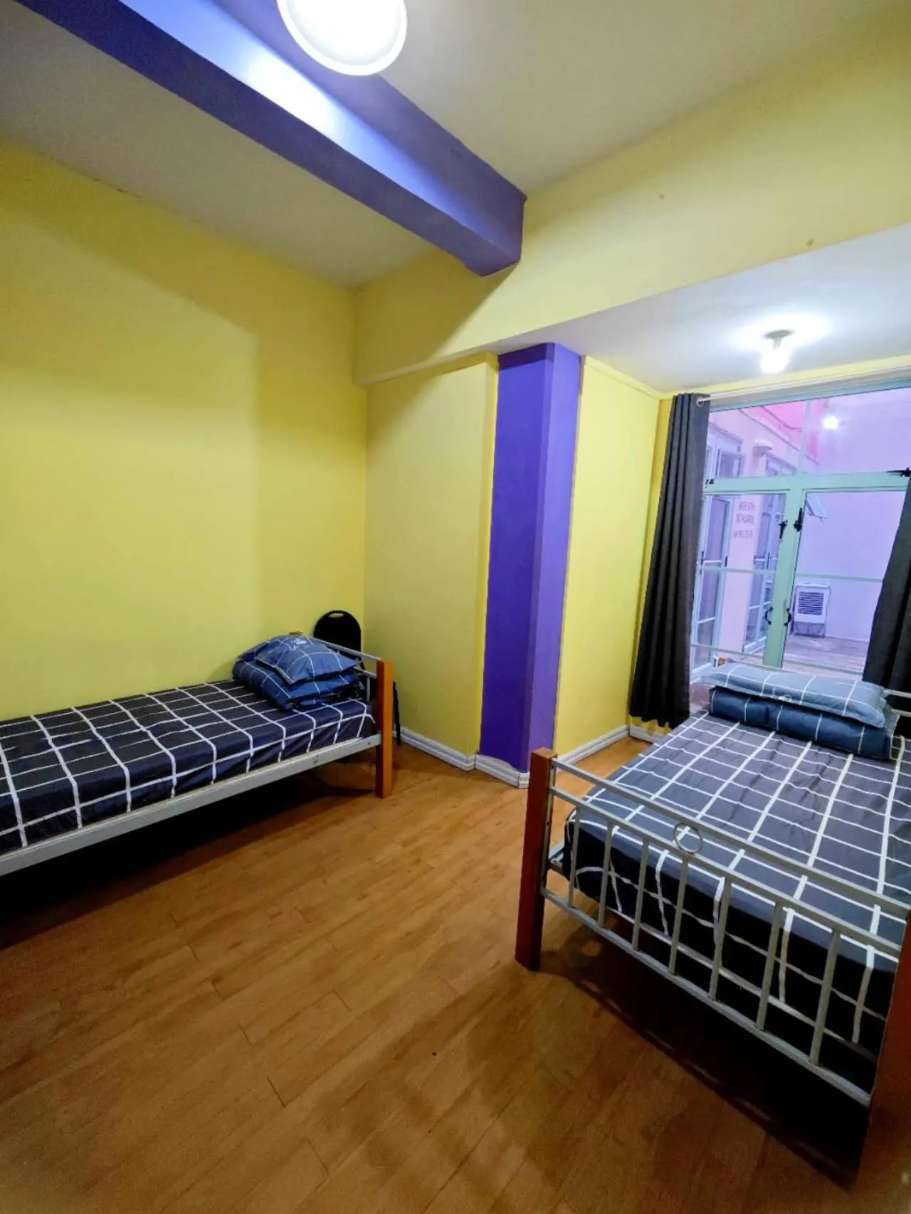 Photo of the whole room, Bed in Frienz Backpacker