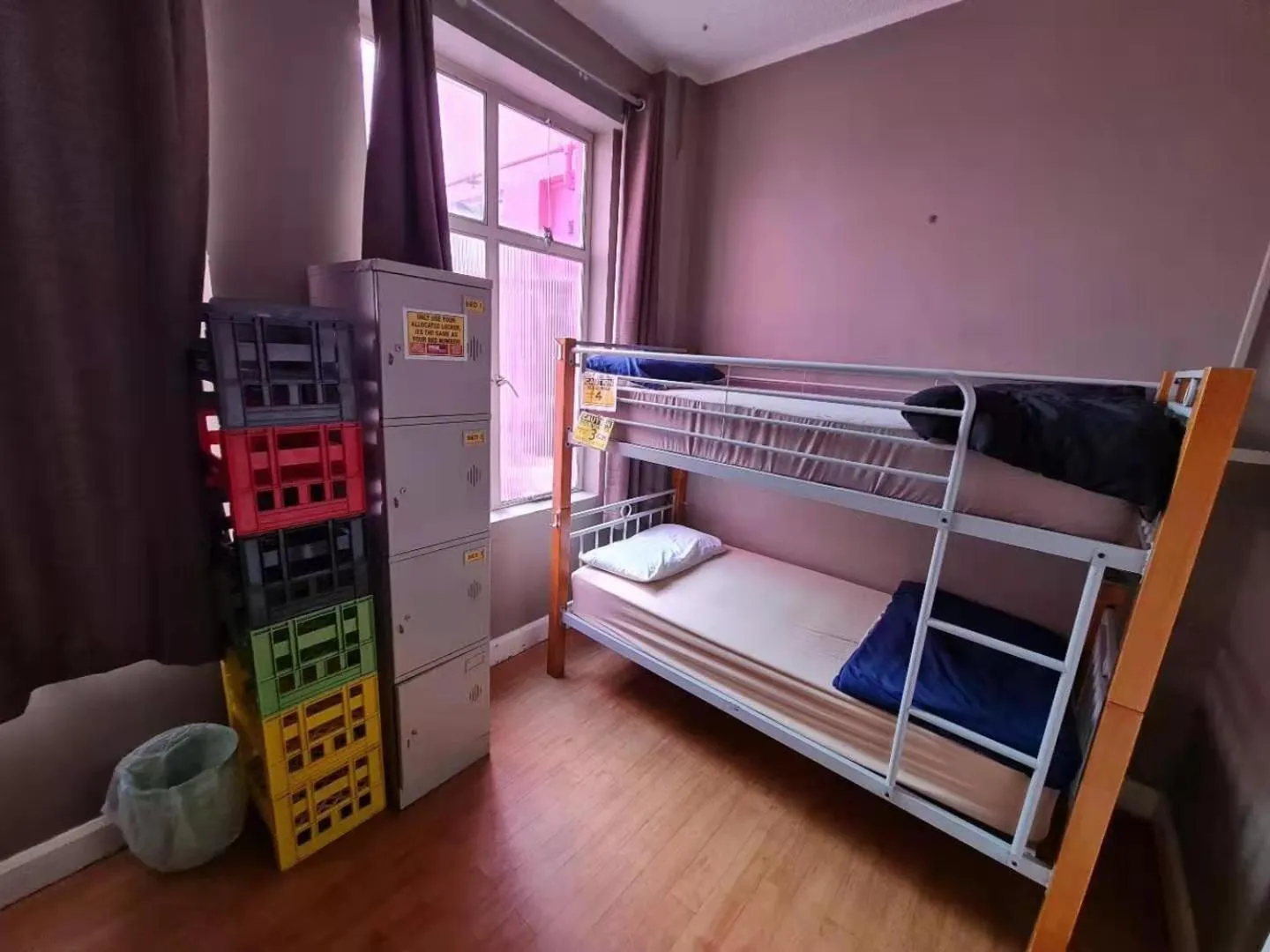bunk bed, Bed in Frienz Backpacker