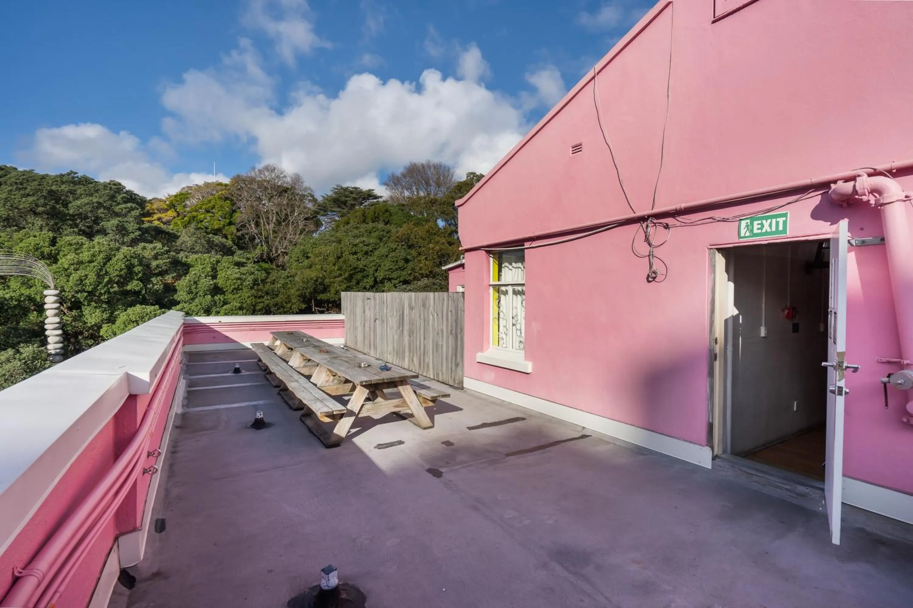 Balcony/Terrace in Frienz Backpacker