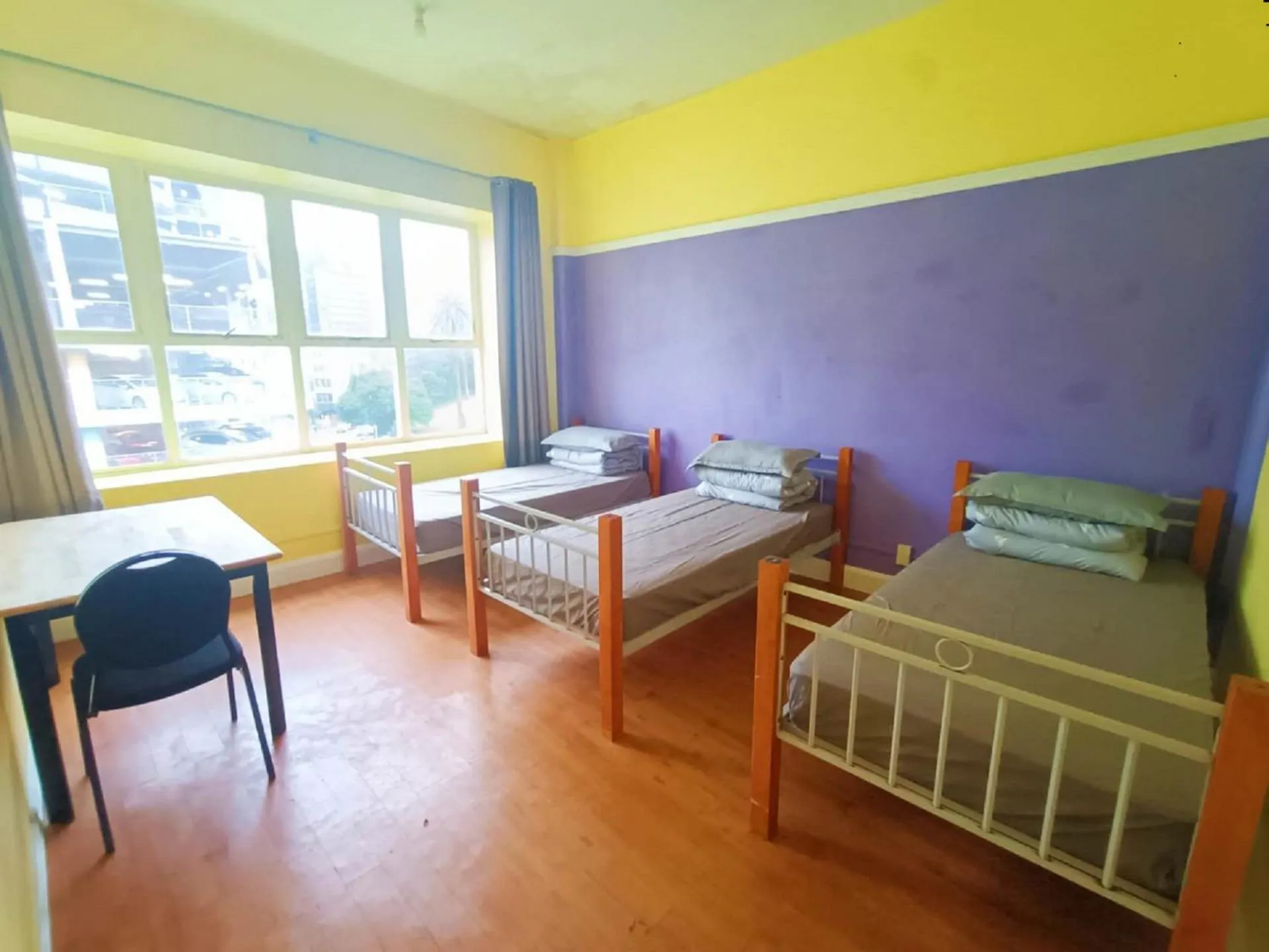 Photo of the whole room, Bed in Frienz Backpacker