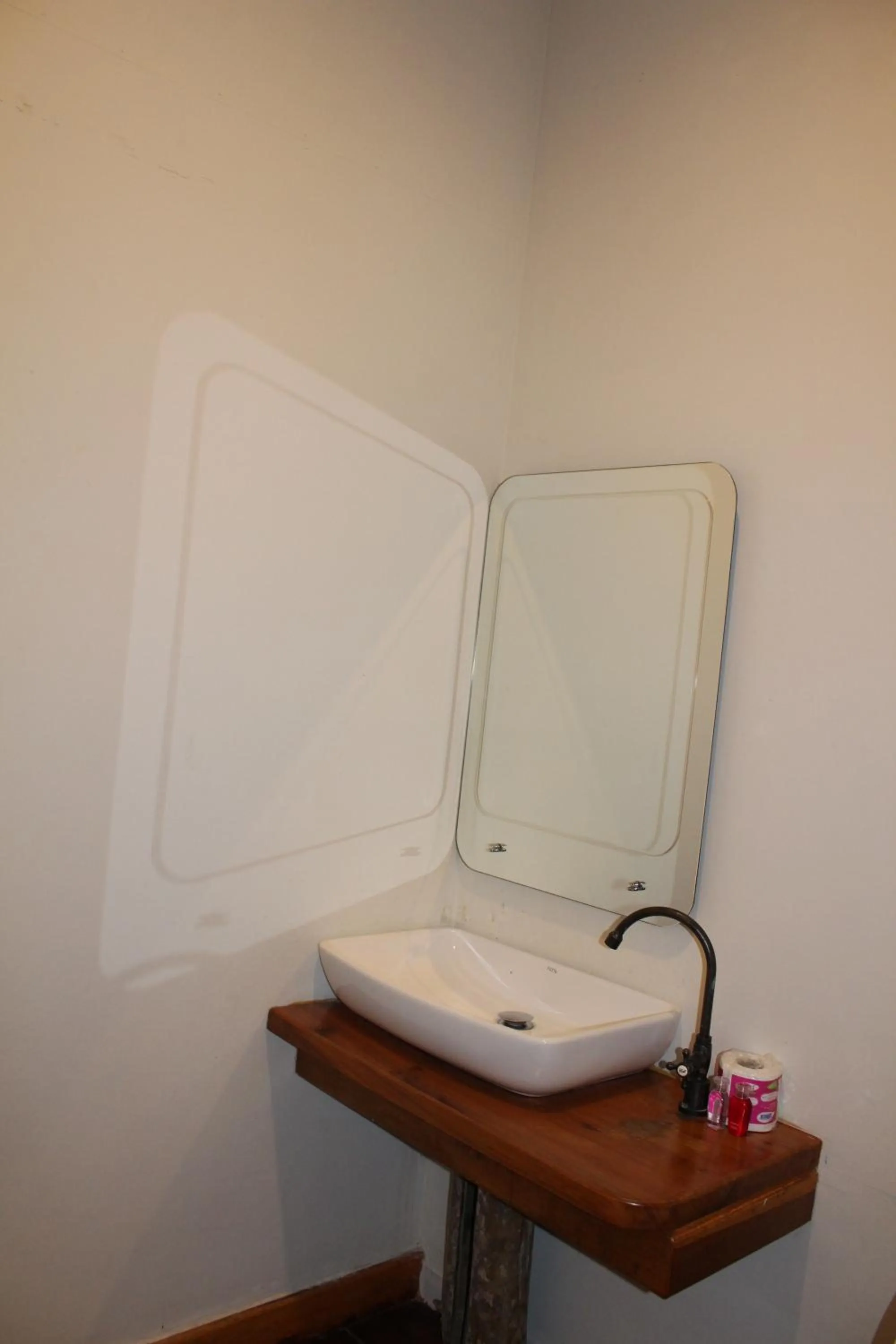 Photo of the whole room in Baan Khaosok Resort