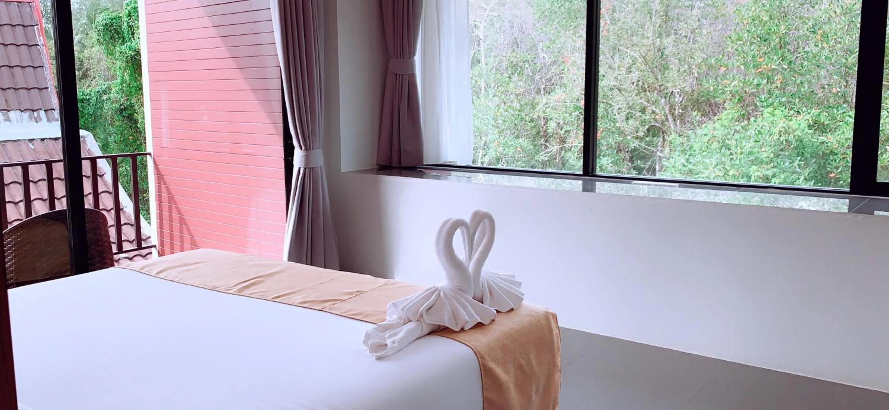 Bed in Nitchanan Villa