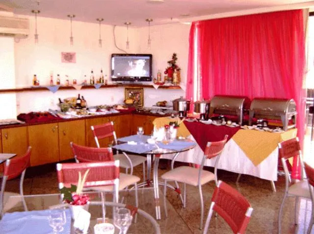Restaurant/places to eat in Hotel Rosa Mar