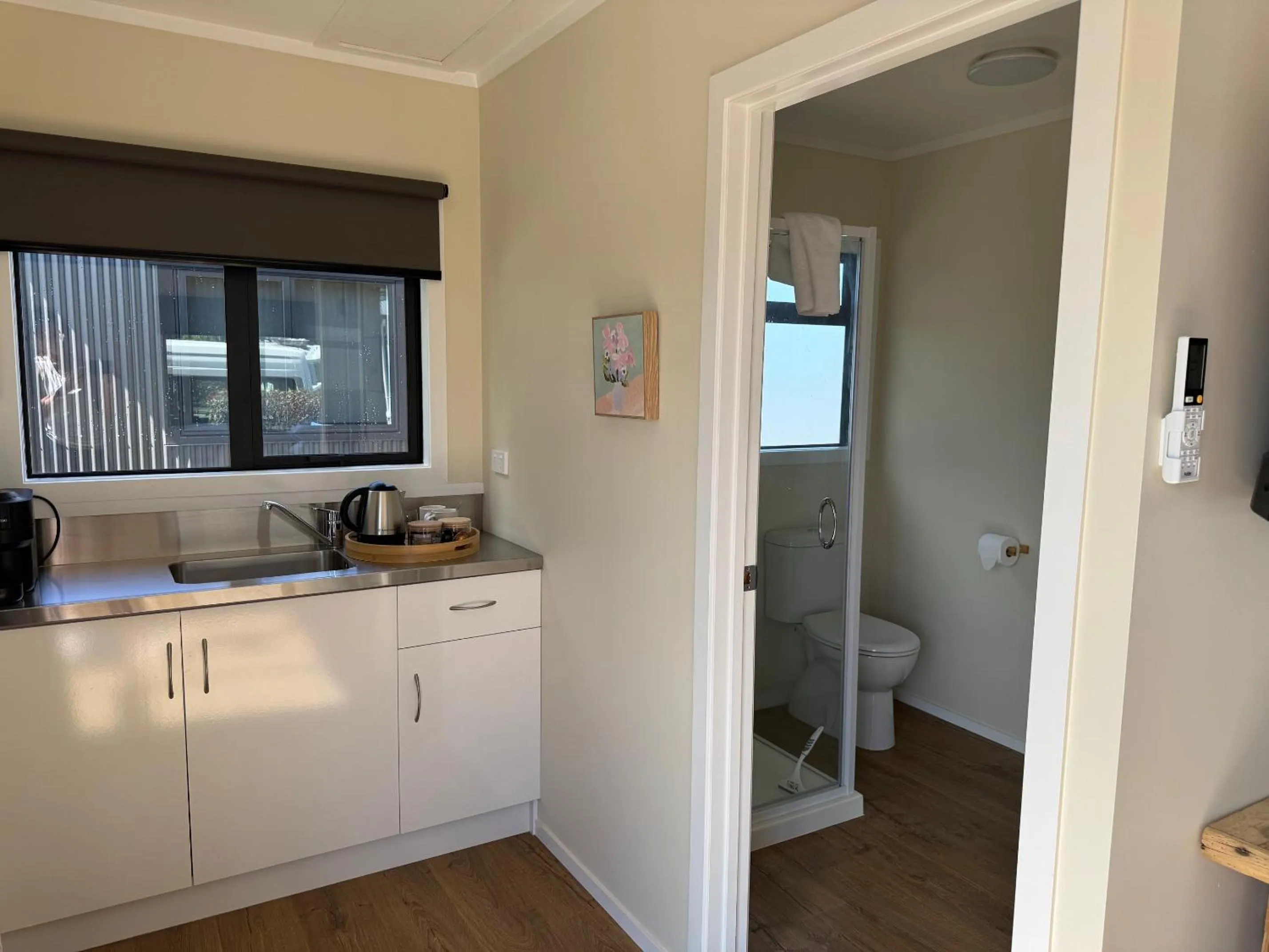 Kitchen or kitchenette in Cambridge Top 10 Holiday Park