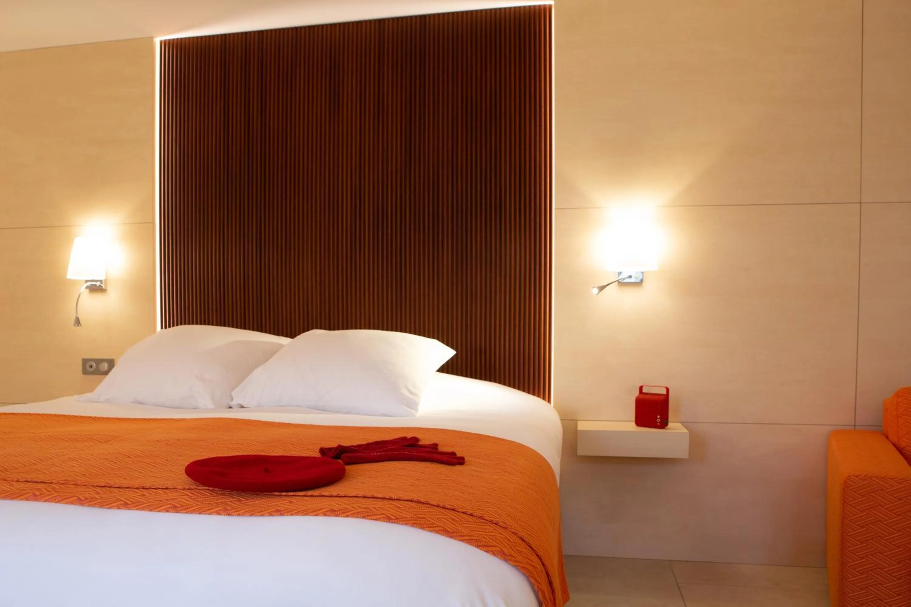 Photo of the whole room, Bed in Hotel Le Clos De La Vouge