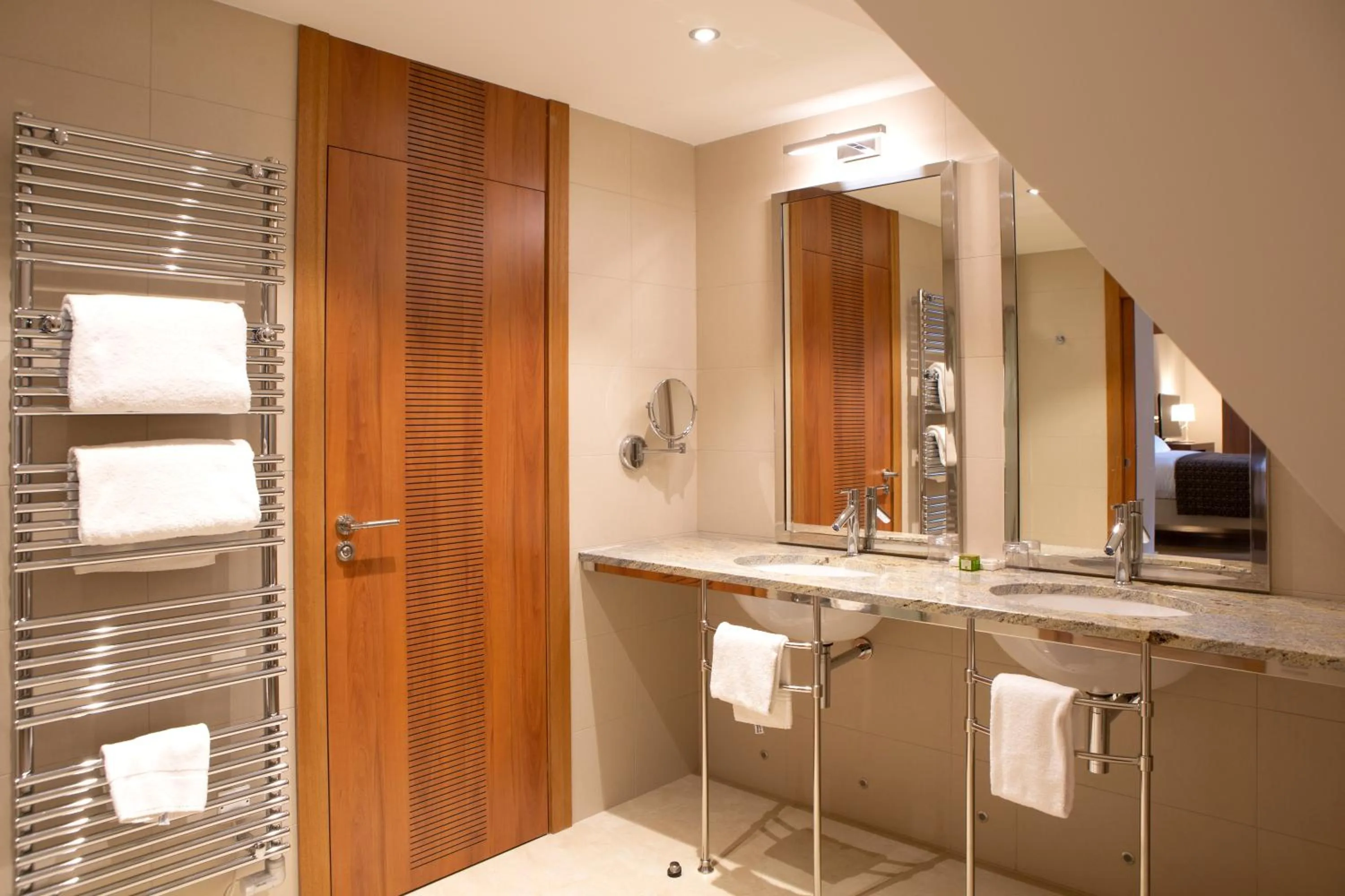 Shower in Hotel Le Clos De La Vouge